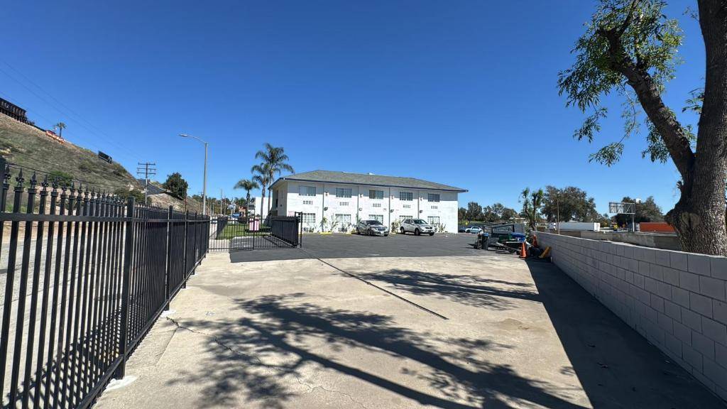 Travelodge by Wyndham Fairplex Pomona