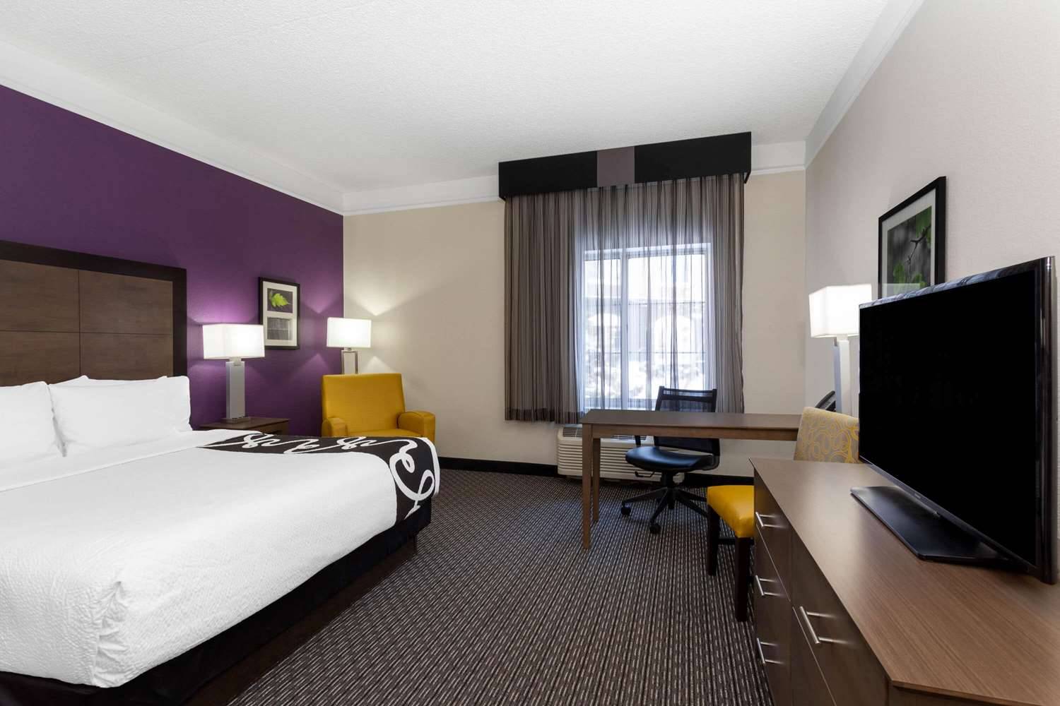 La Quinta Inn & Suites by Wyndham Denver Boulder-Louisville