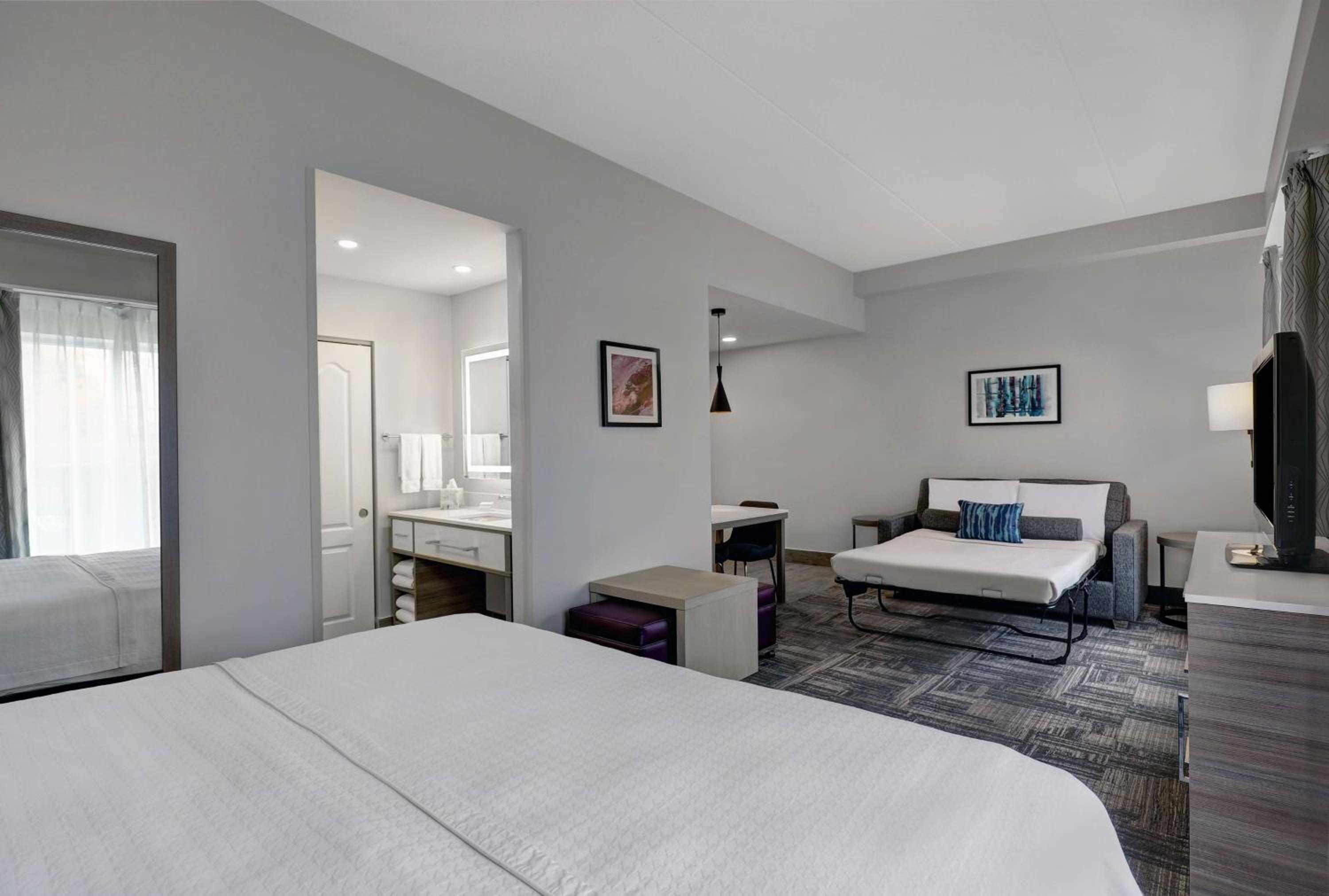 Homewood Suites by Hilton London Ontario