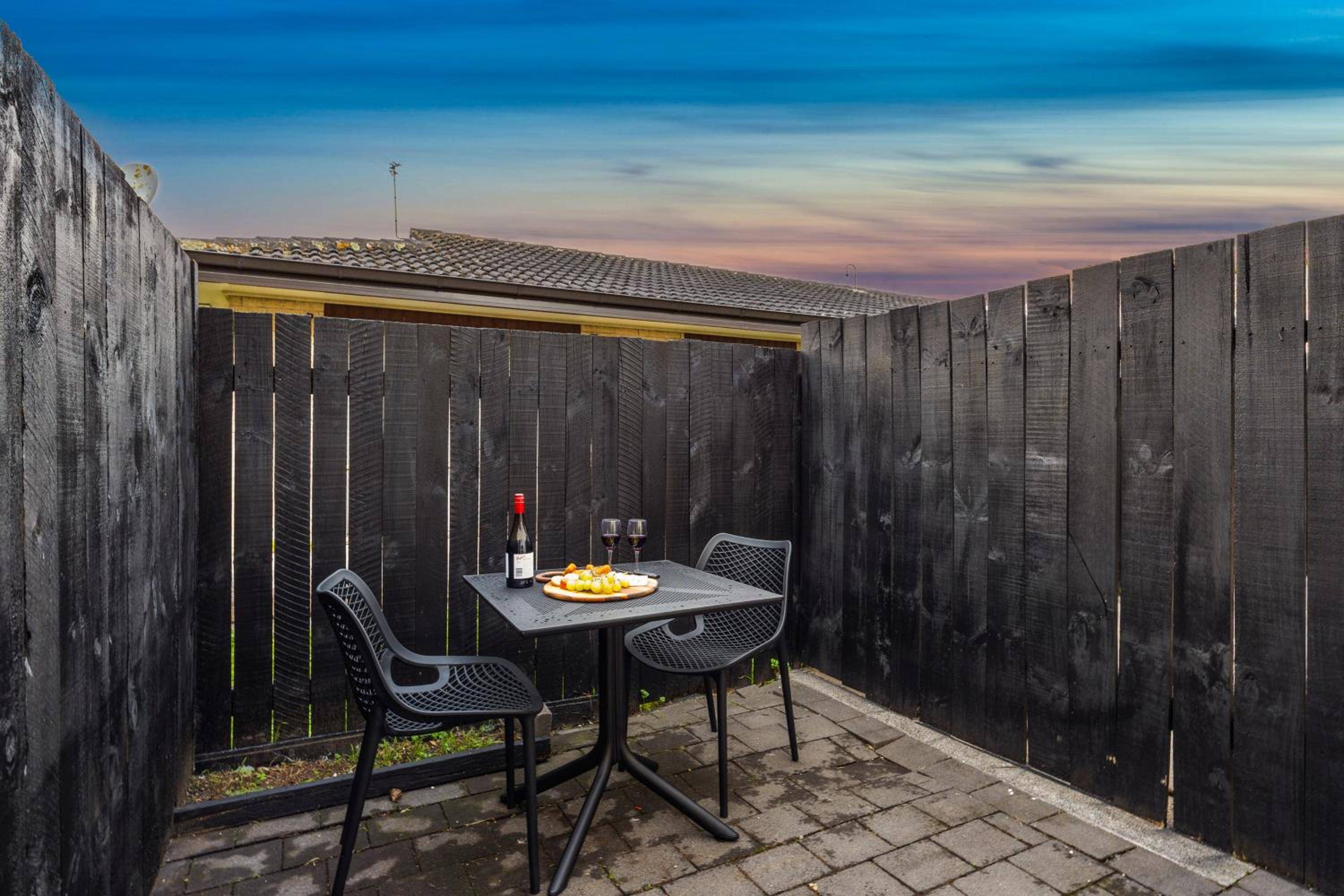 Aroha Motel & Apartments