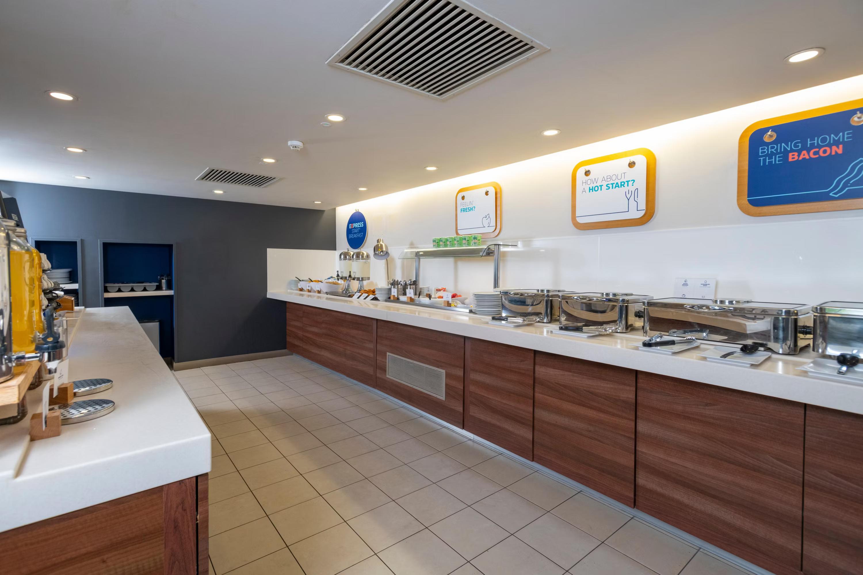 Holiday Inn Express Exeter East by IHG