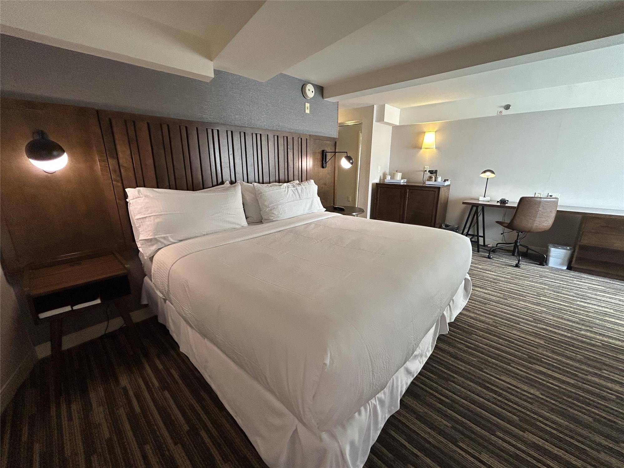 Best Western Premier Plainview-Long Island Hotel