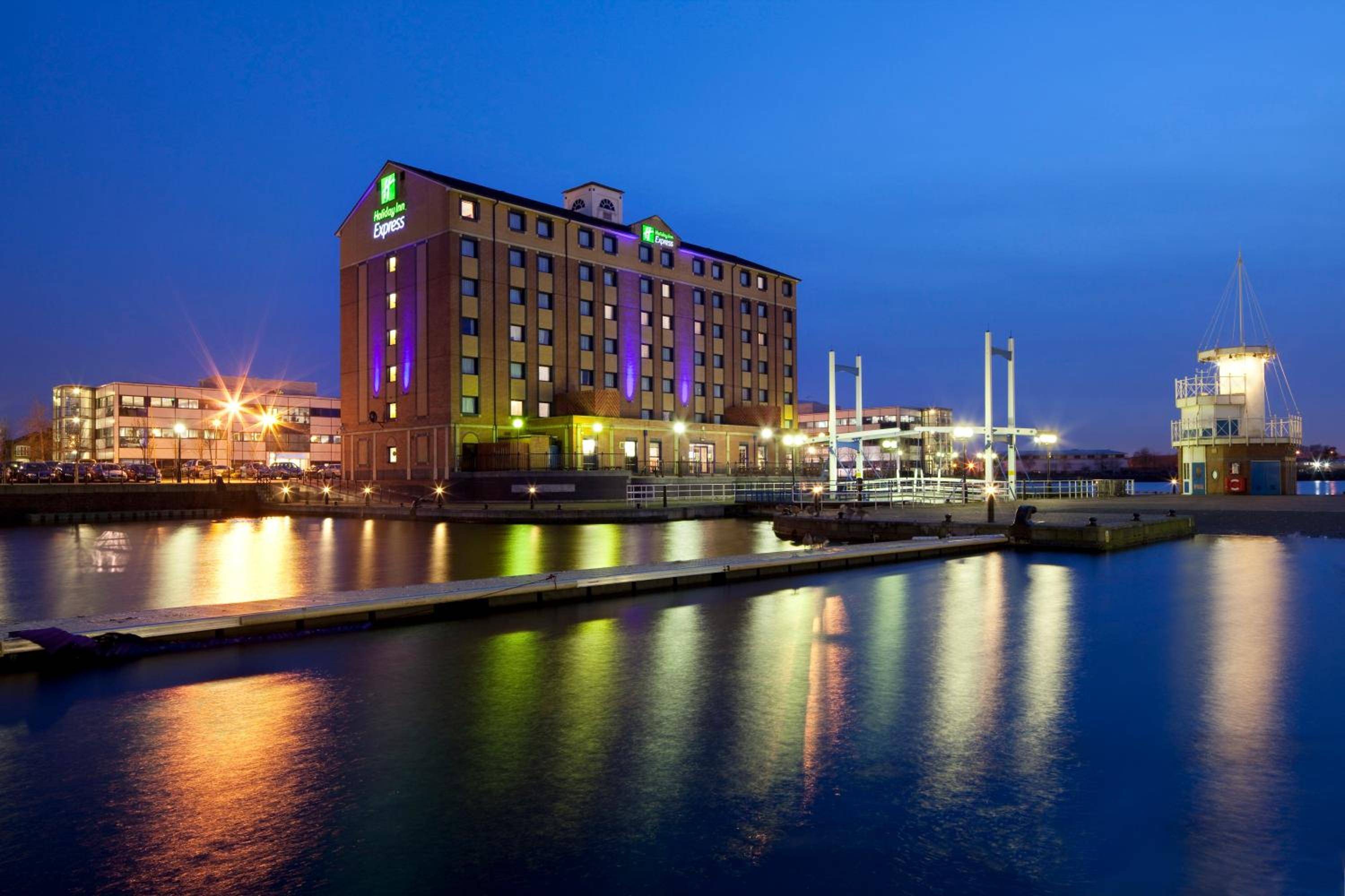 Holiday Inn Express - Manchester - Salford Quays