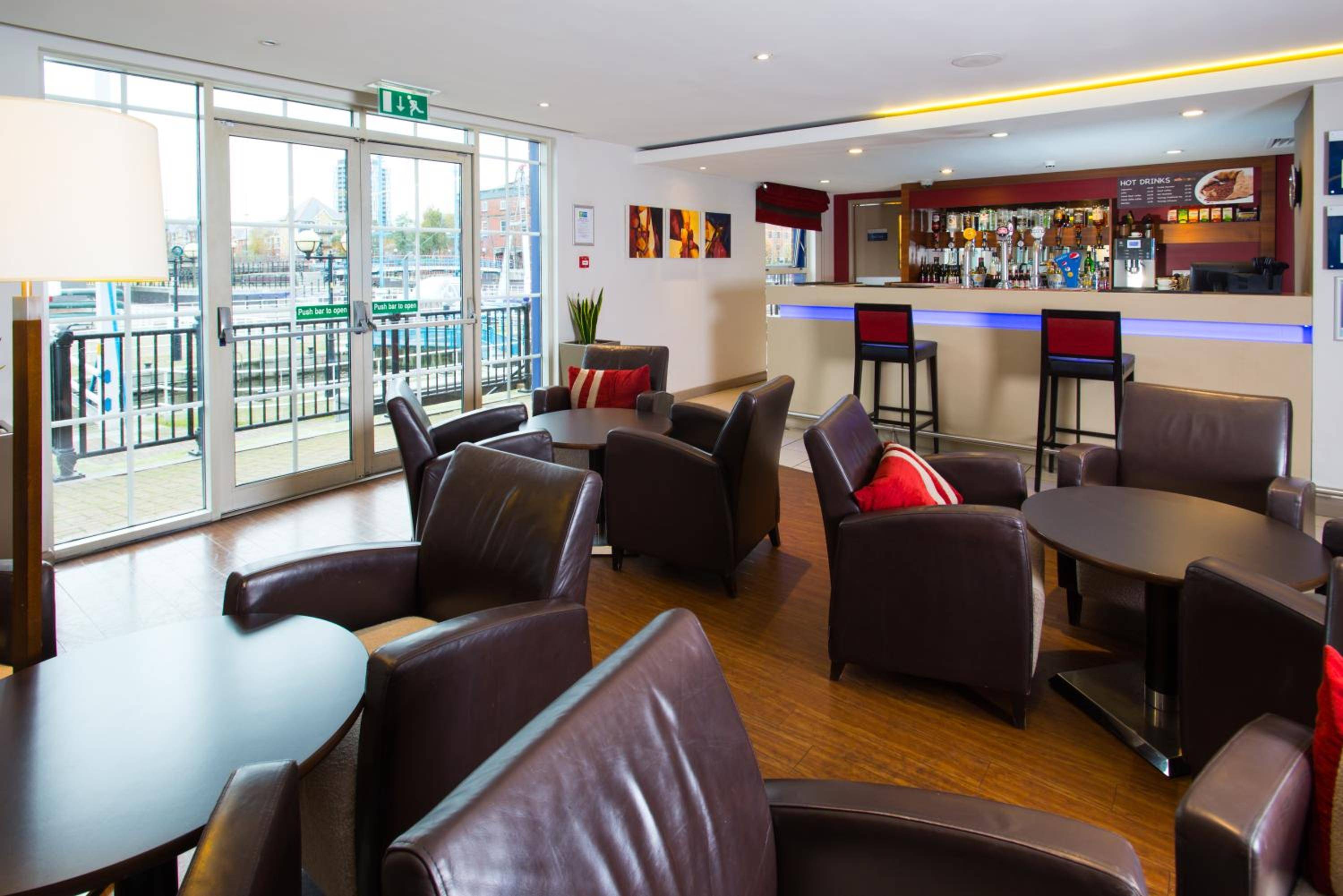 Holiday Inn Express - Manchester - Salford Quays