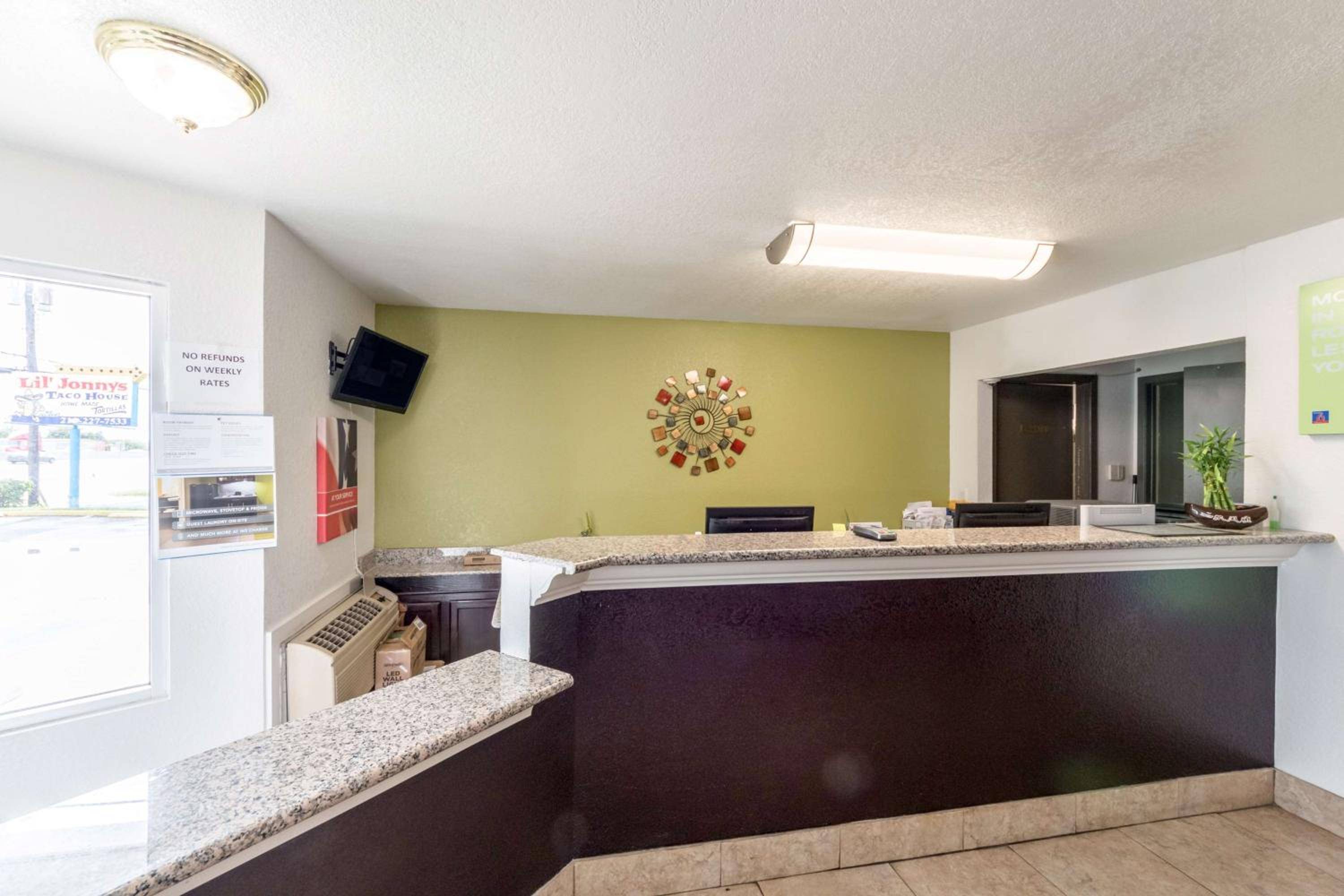 Studio 6-San Antonio, TX - Fort Sam Houston Area