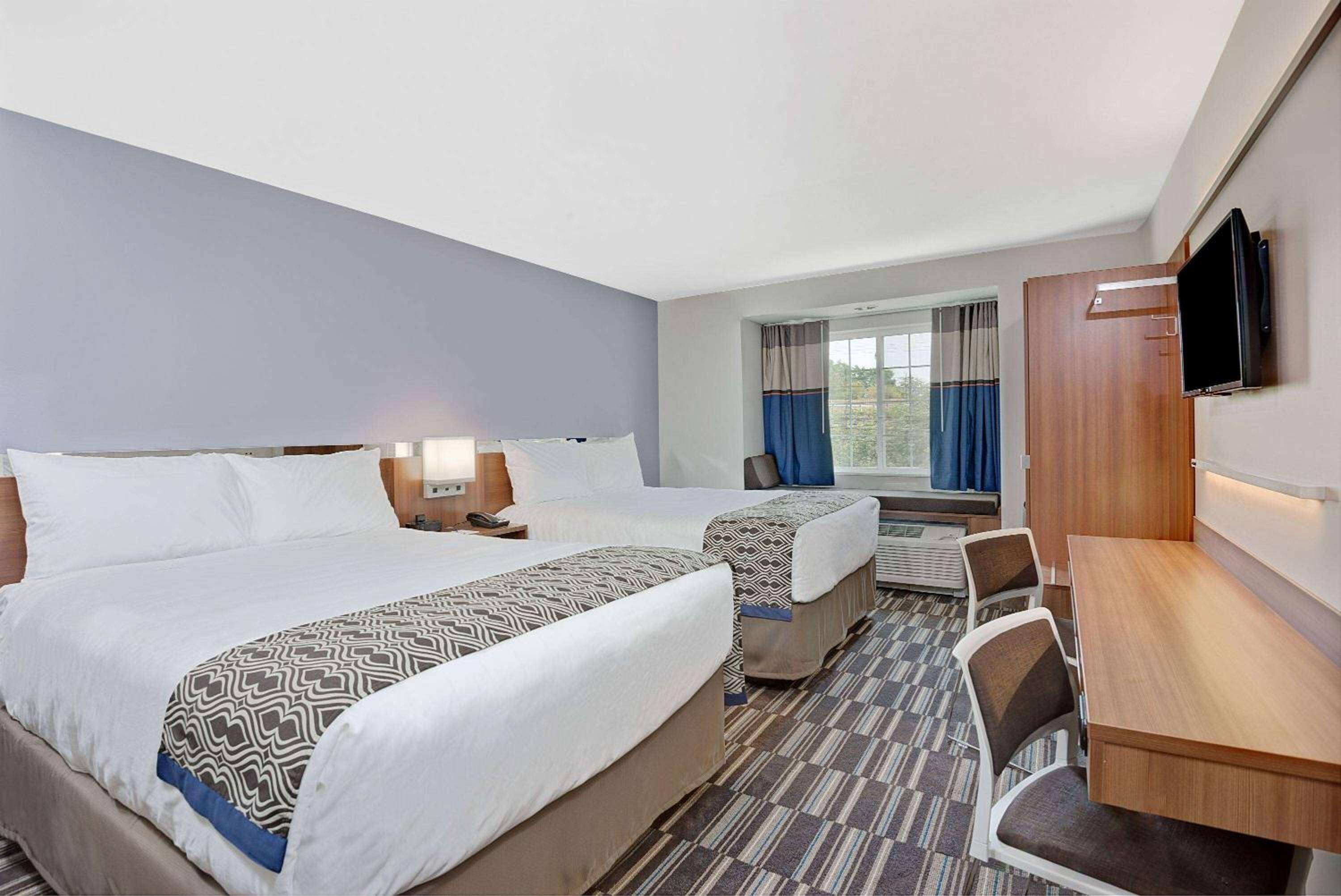 Microtel Inn & Suites by Wyndham Philadelphia Airport Ridley