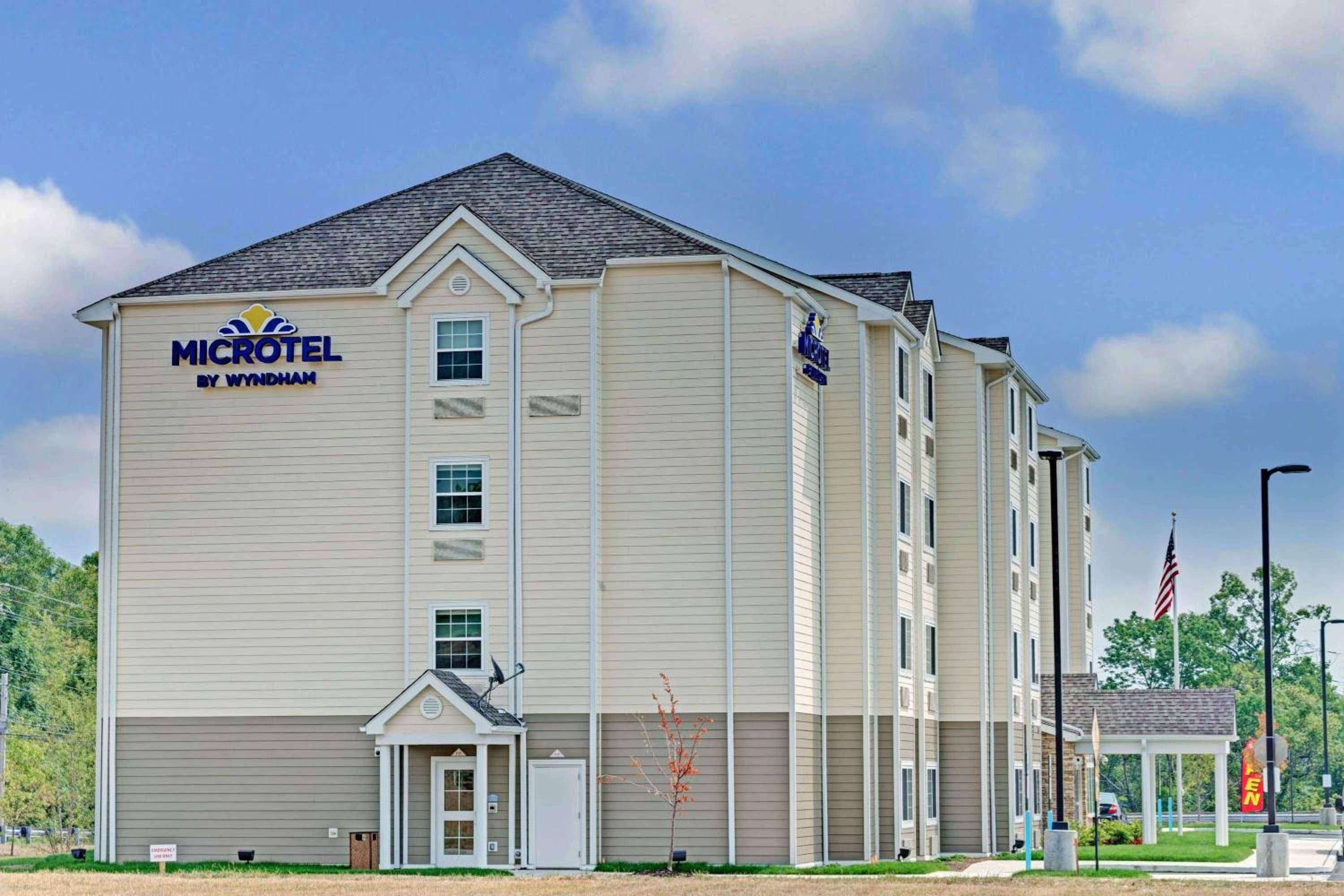 Microtel Inn & Suites by Wyndham Philadelphia Airport Ridley