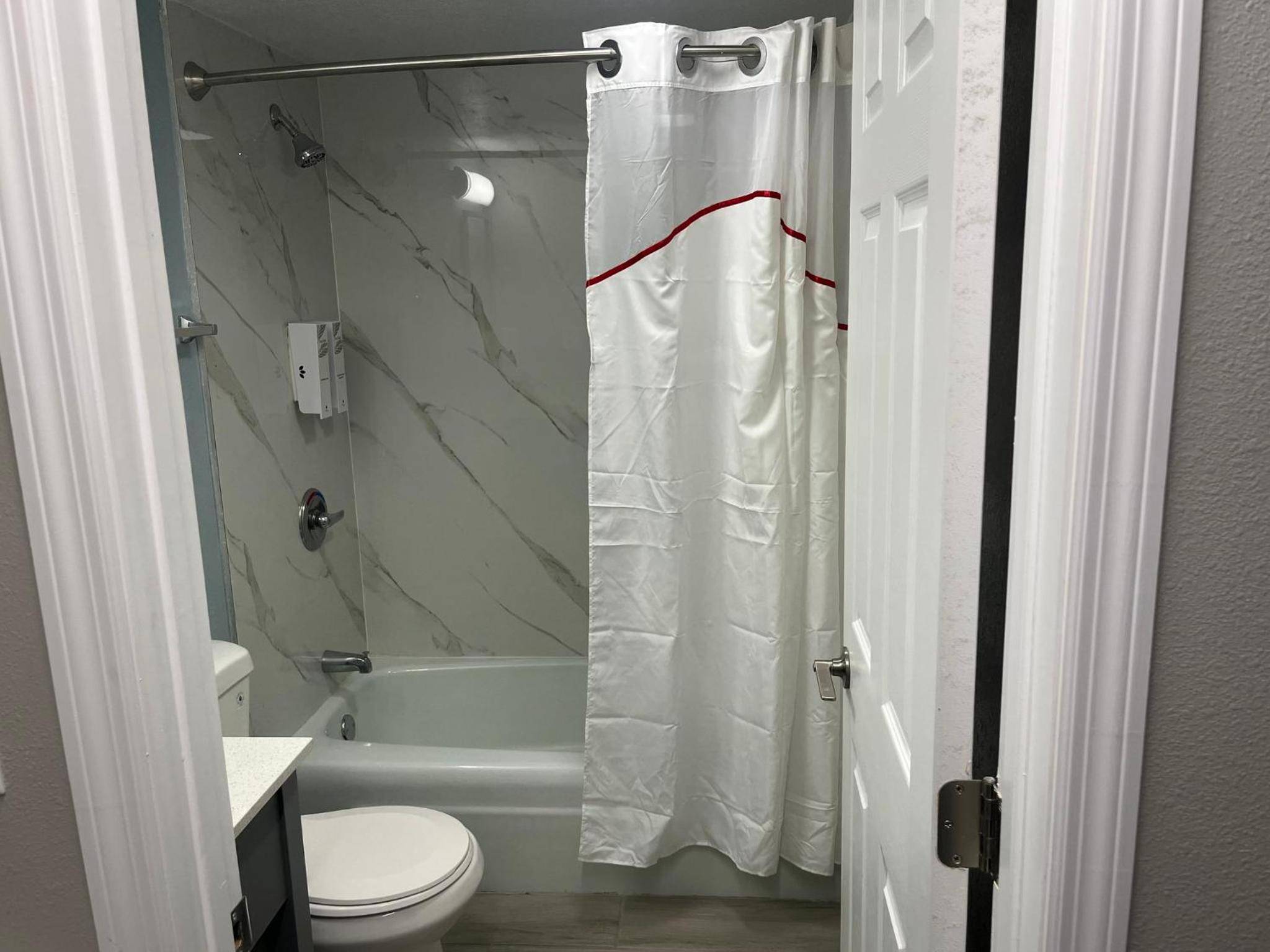 HomeTowne Suites Athens TN