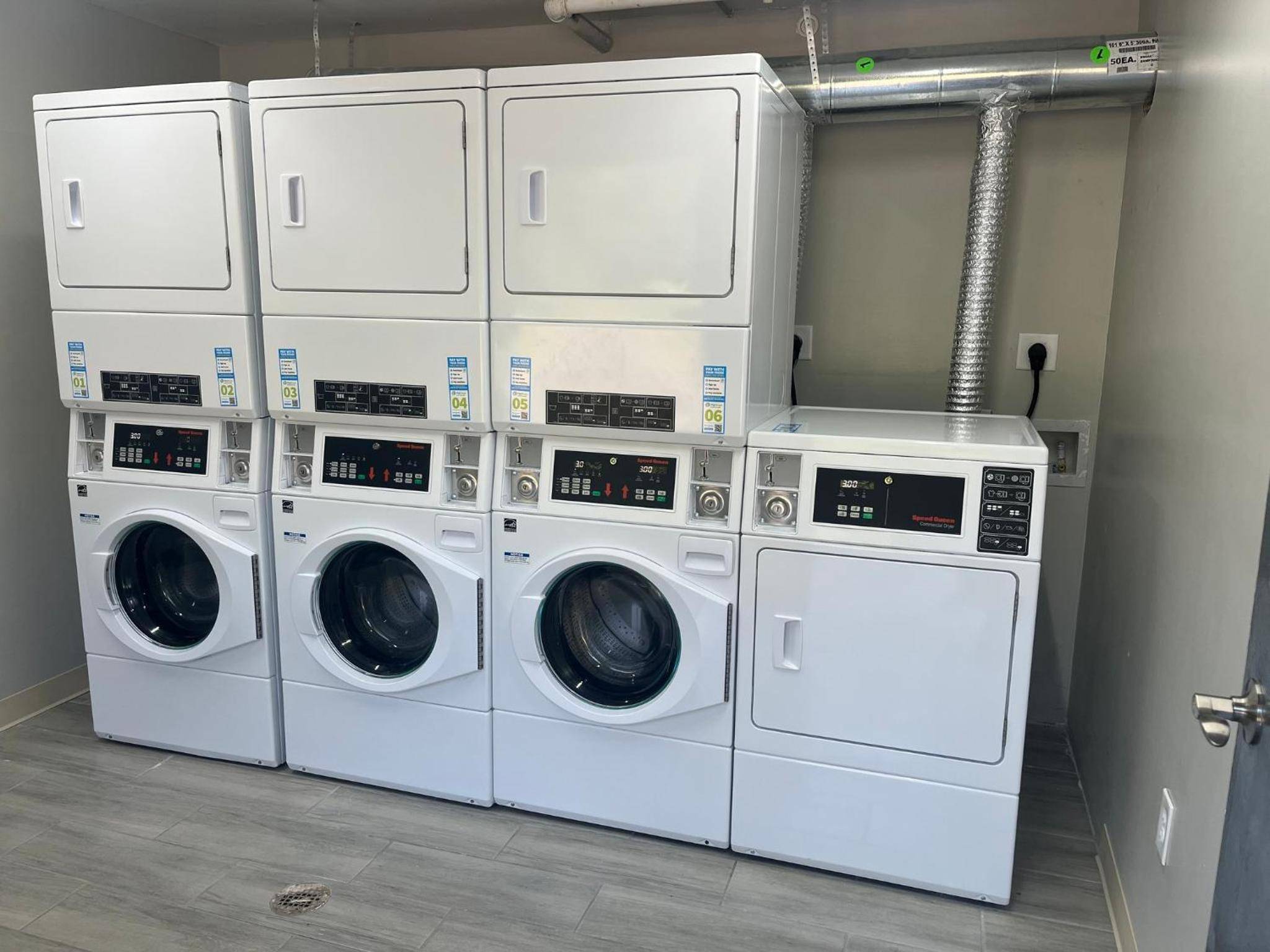 HomeTowne Suites Athens TN