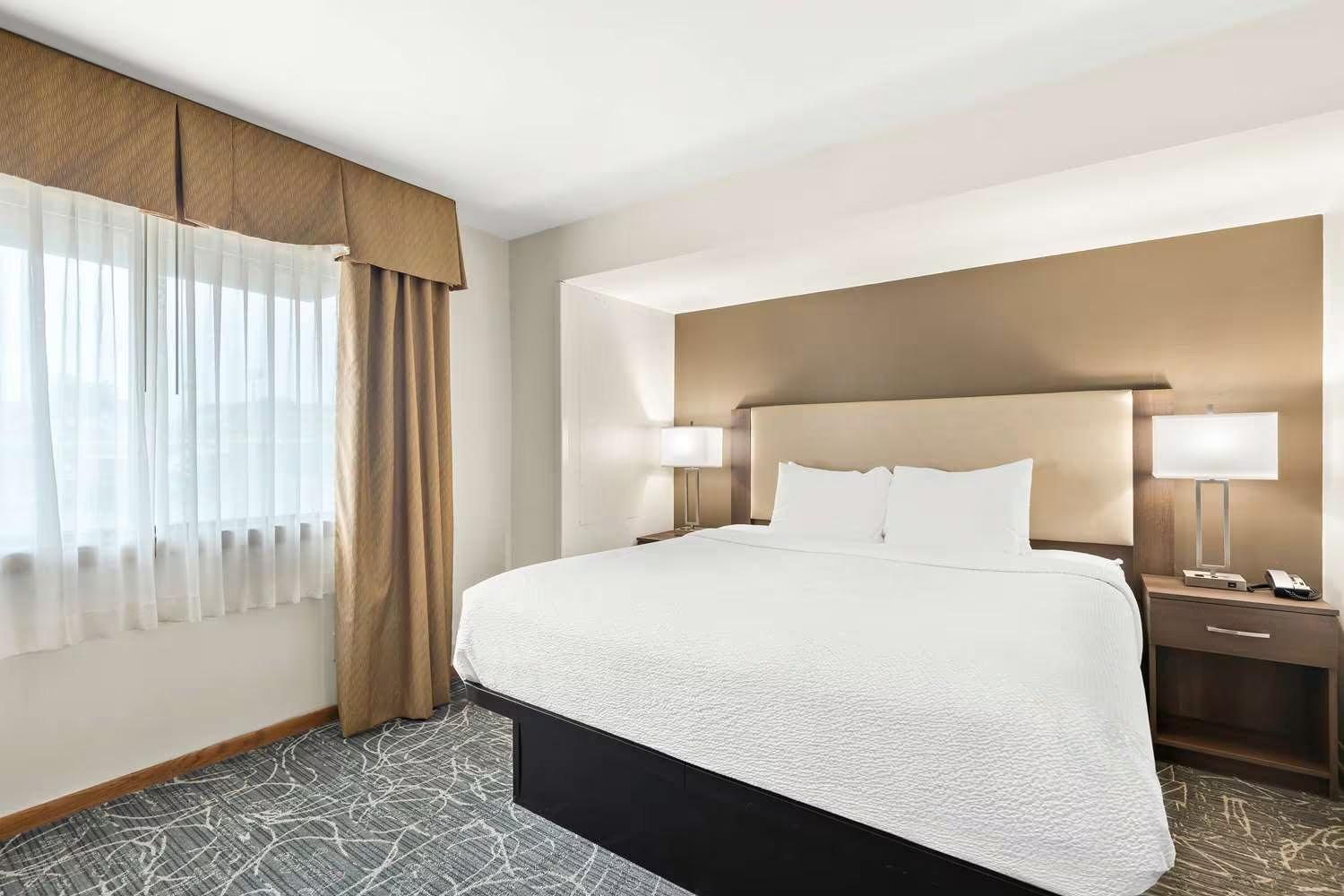 Best Western West Towne Suites