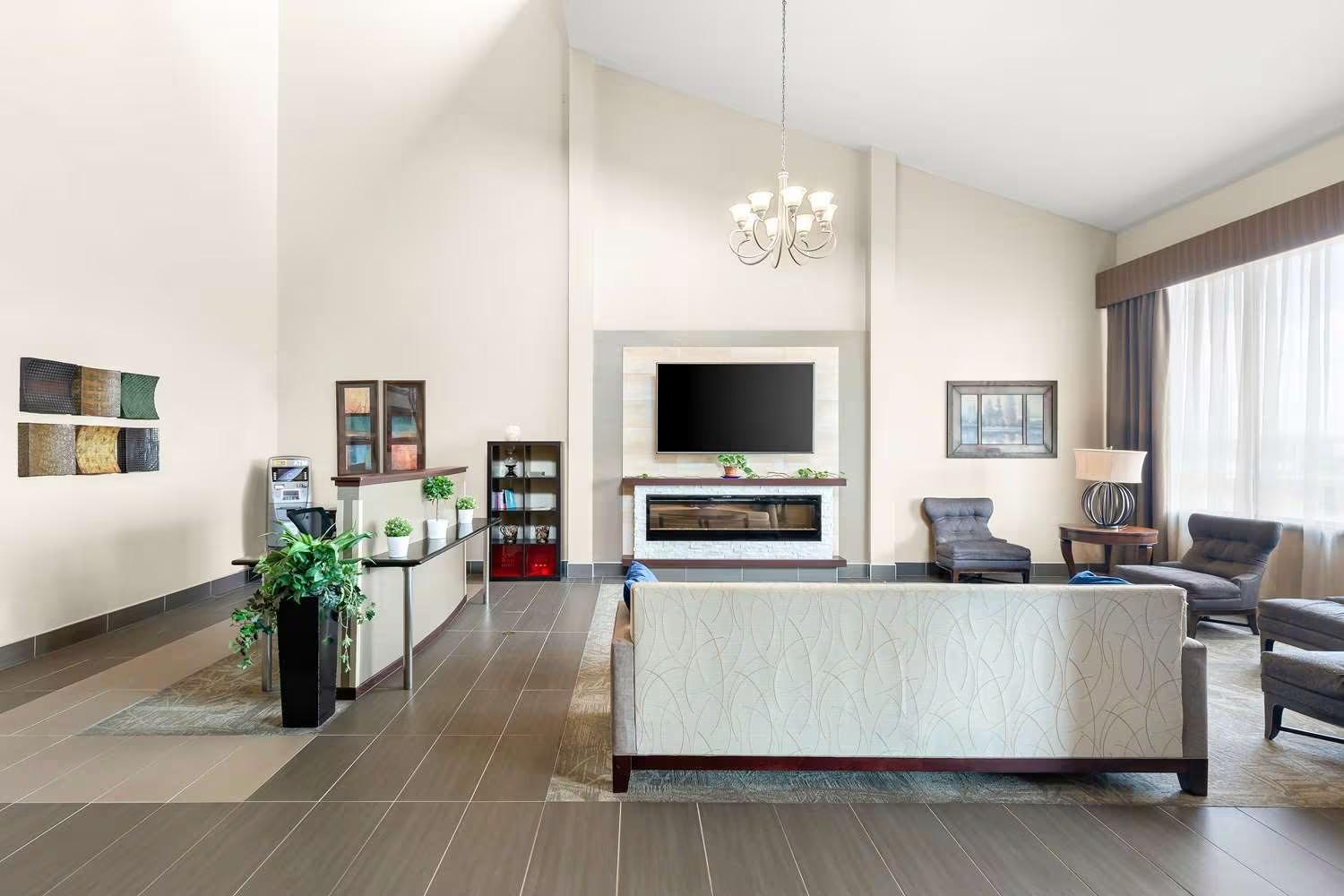 Best Western West Towne Suites