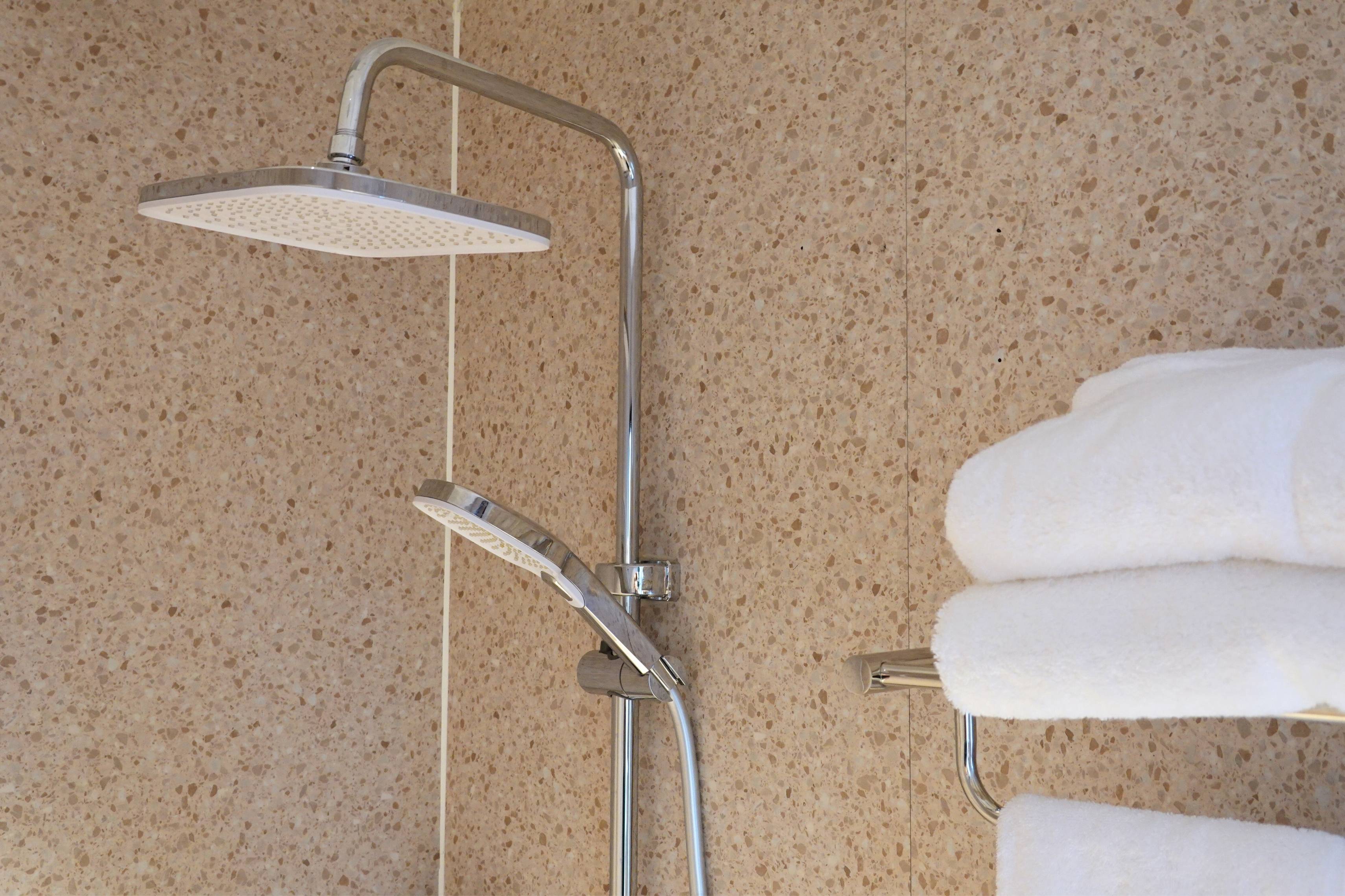 Hotel 165 - Newly Renovated