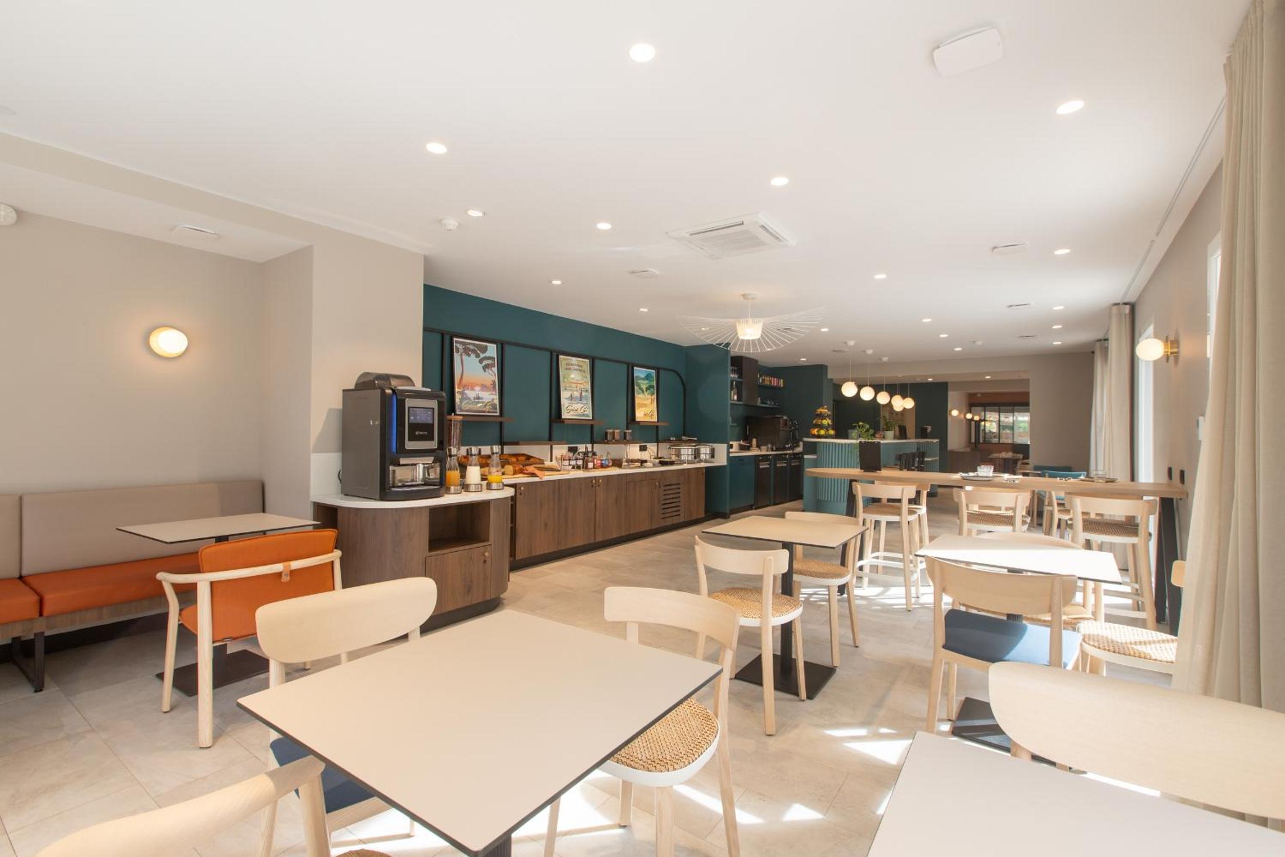 Logis Hôtel de Port d'Alon