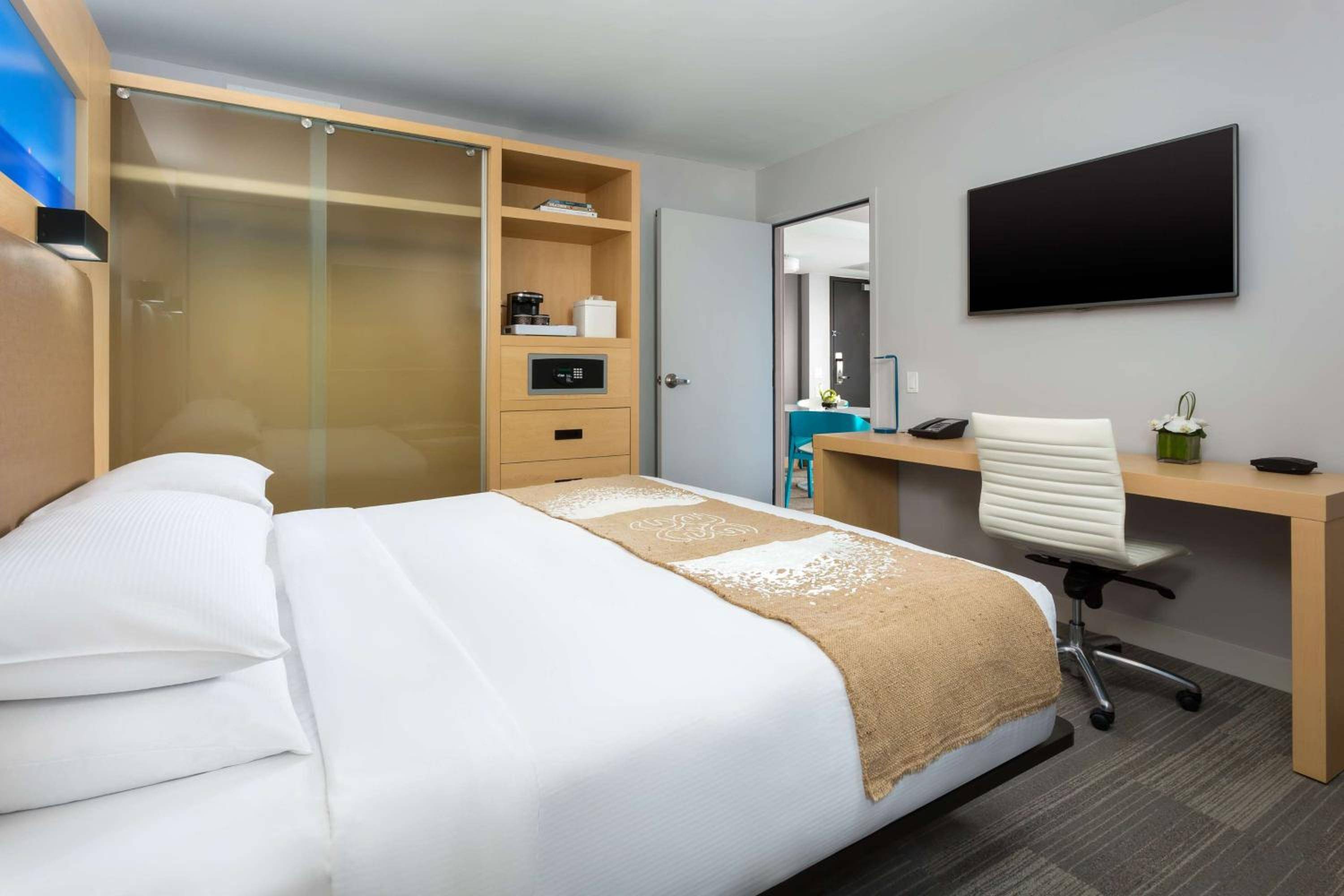 The Gates Hotel South Beach