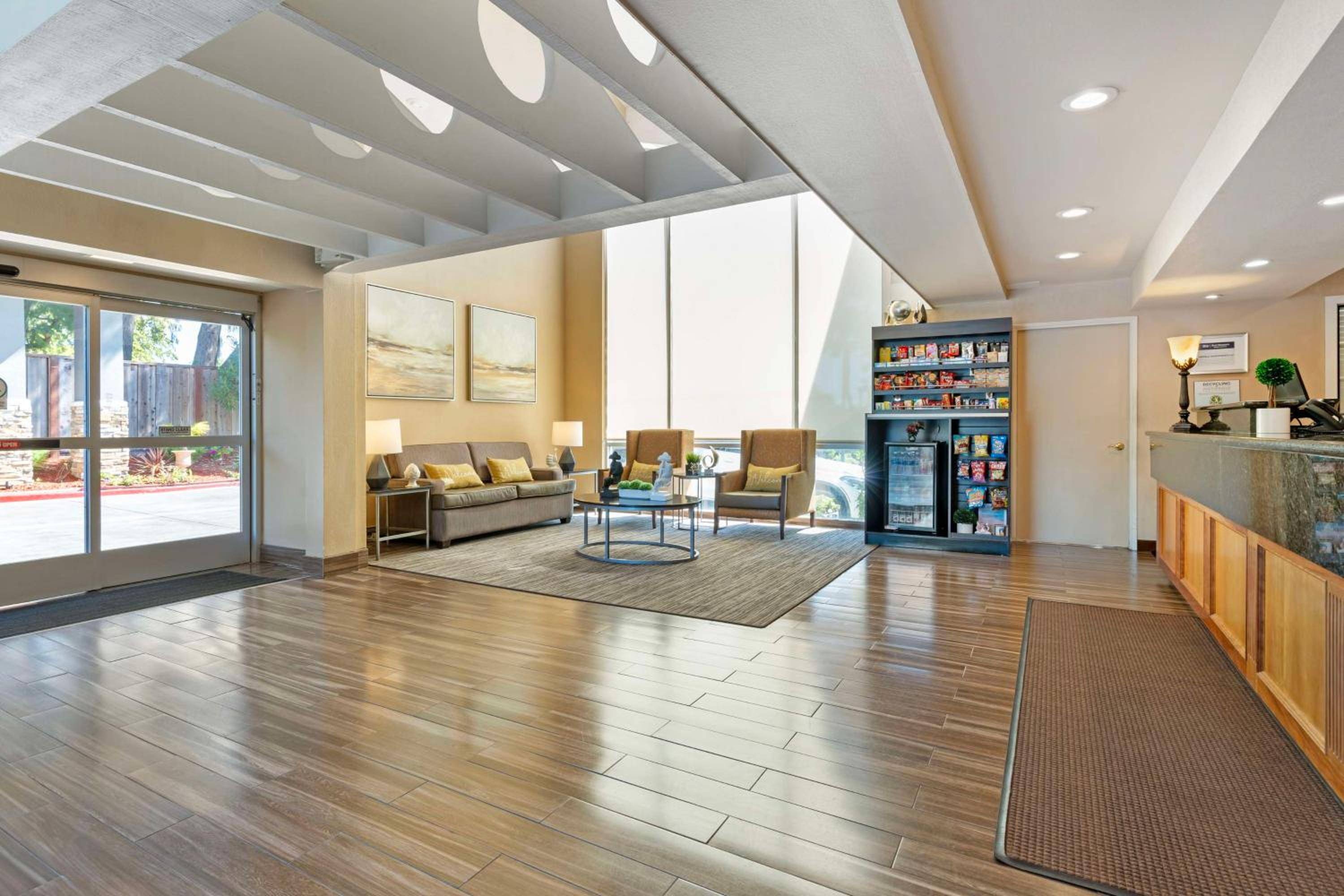 Best Western Plus Heritage Inn