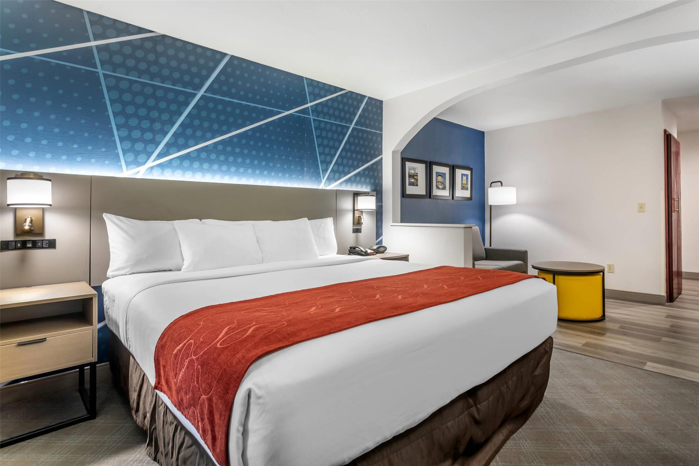 Comfort Suites Downtown Sacramento