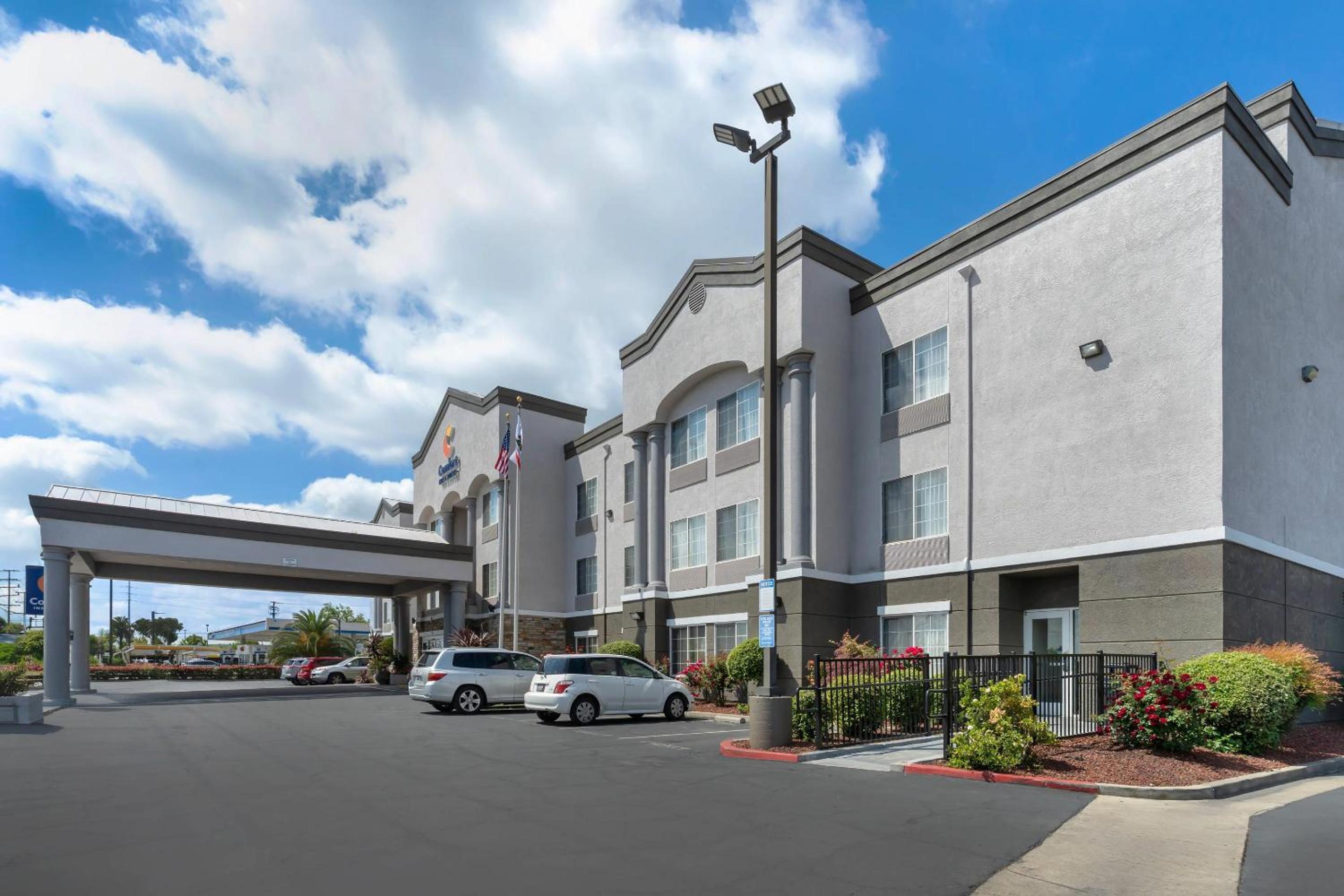 Comfort Inn & Suites Sacramento - University Area
