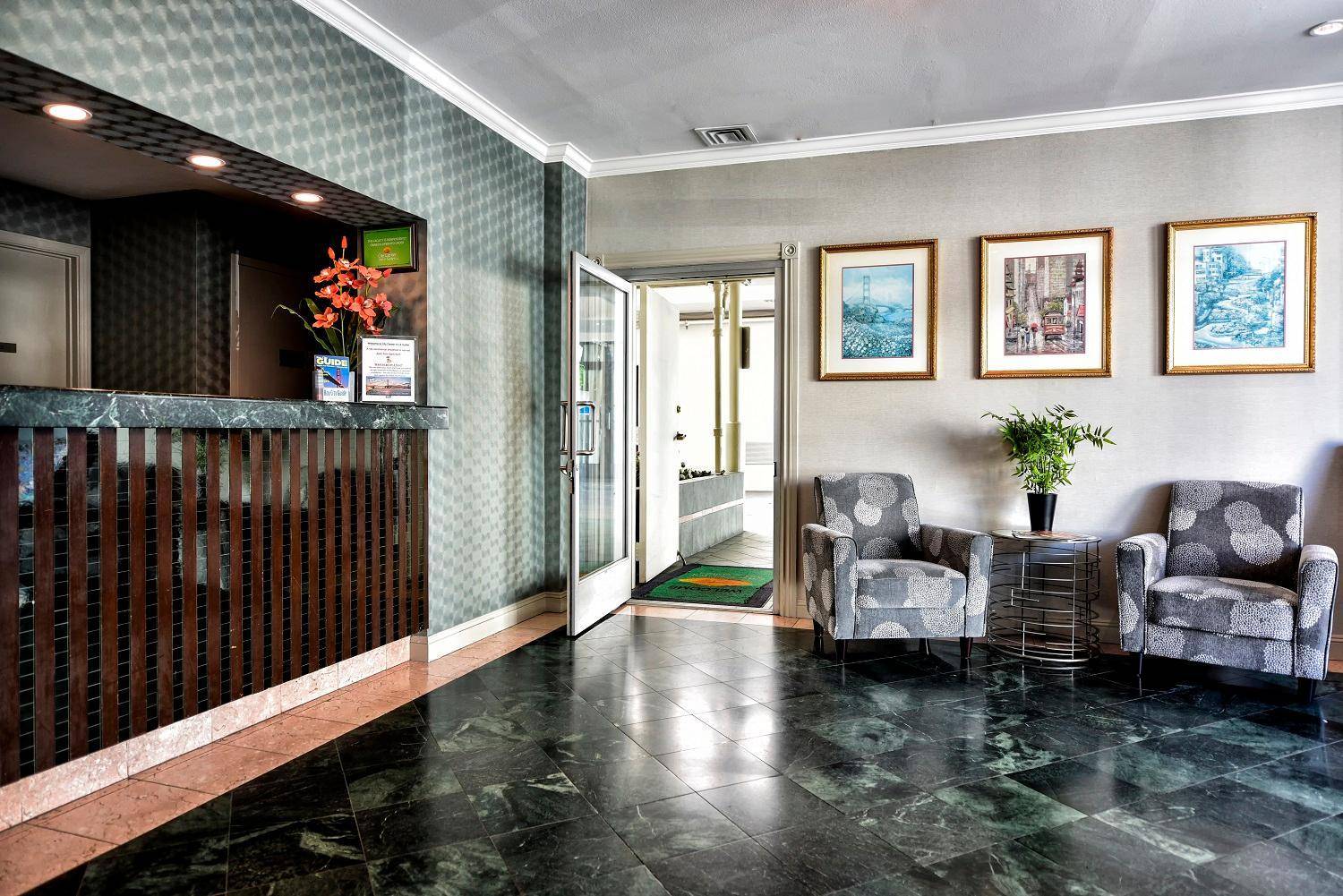 City Center Inn & Suites