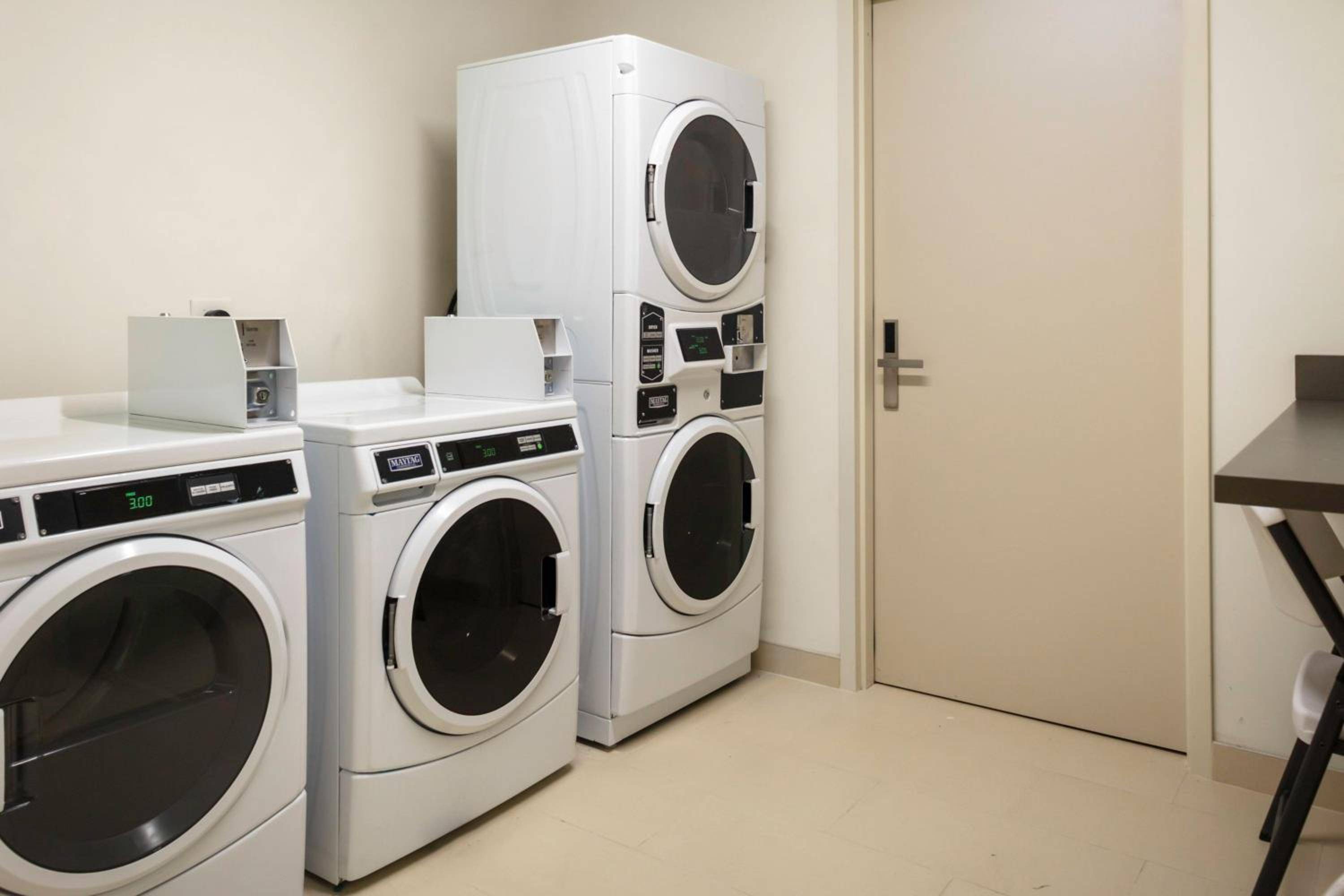 SpringHill Suites Kansas City Airport