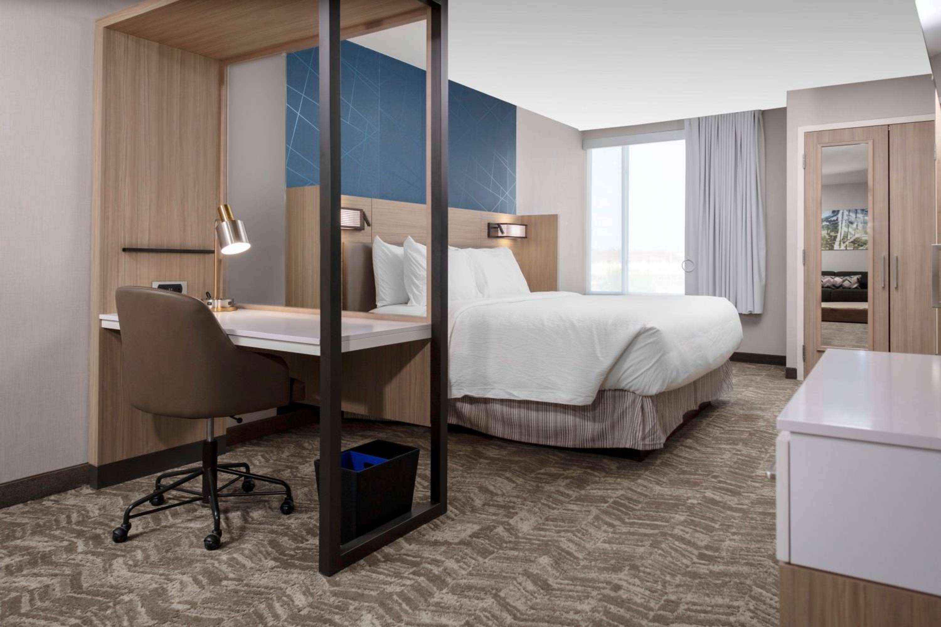 SpringHill Suites Kansas City Airport