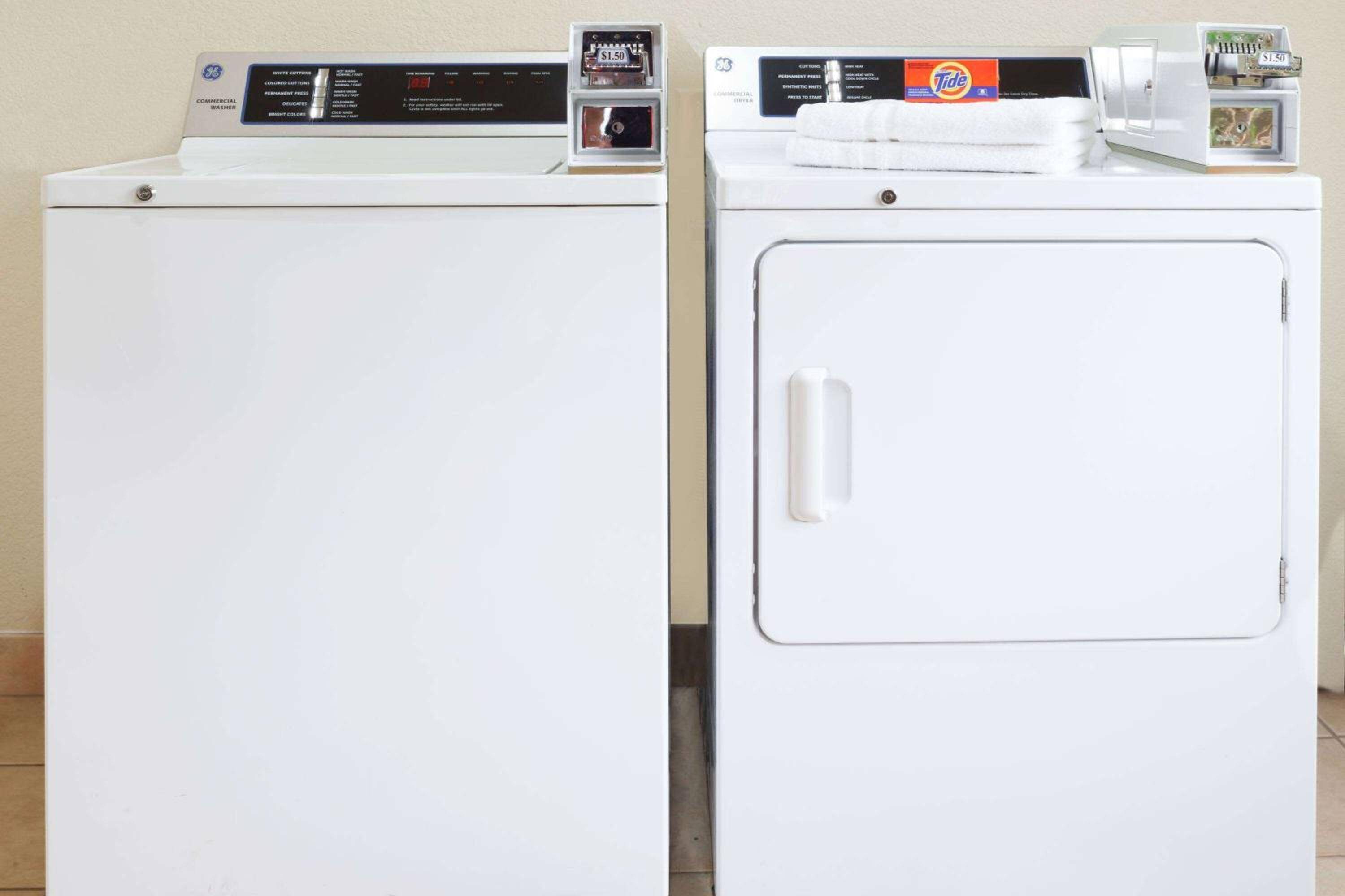 Grander Inn & Suites by IHG