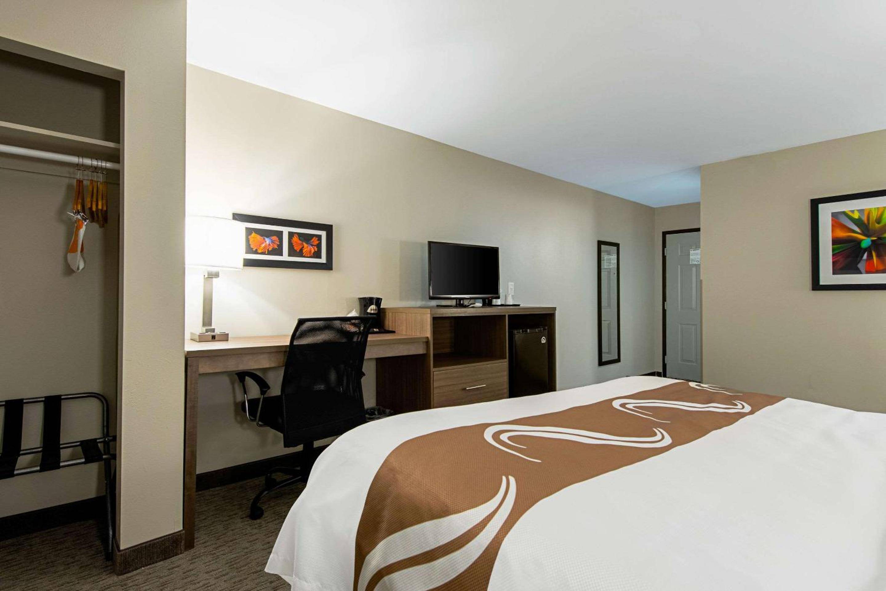Quality inn - Mishawaka South bend