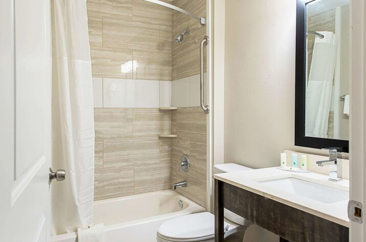 Quality inn - Mishawaka South bend