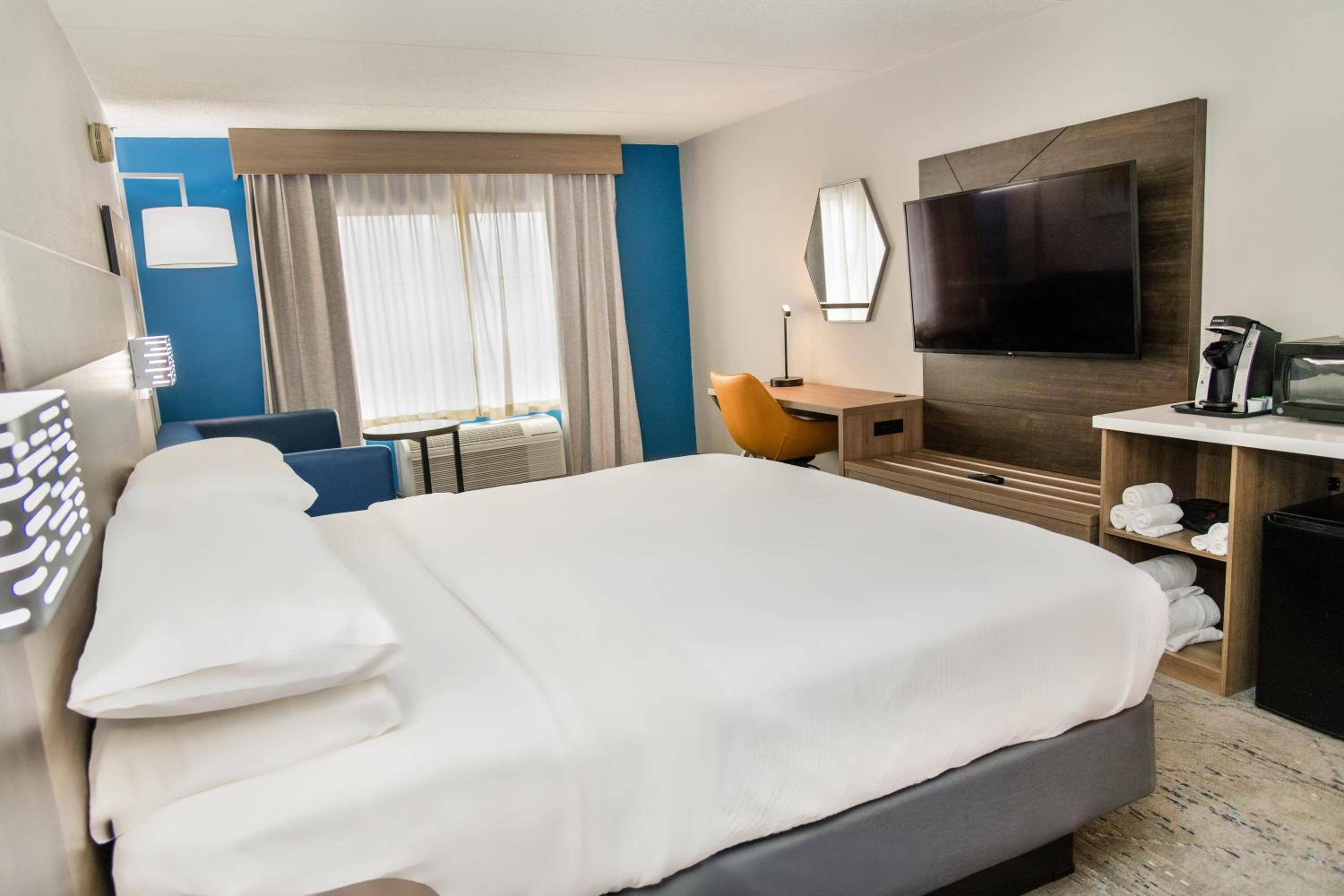 Holiday Inn Express Hotel & Suites Pittsburgh-South Side by IHG