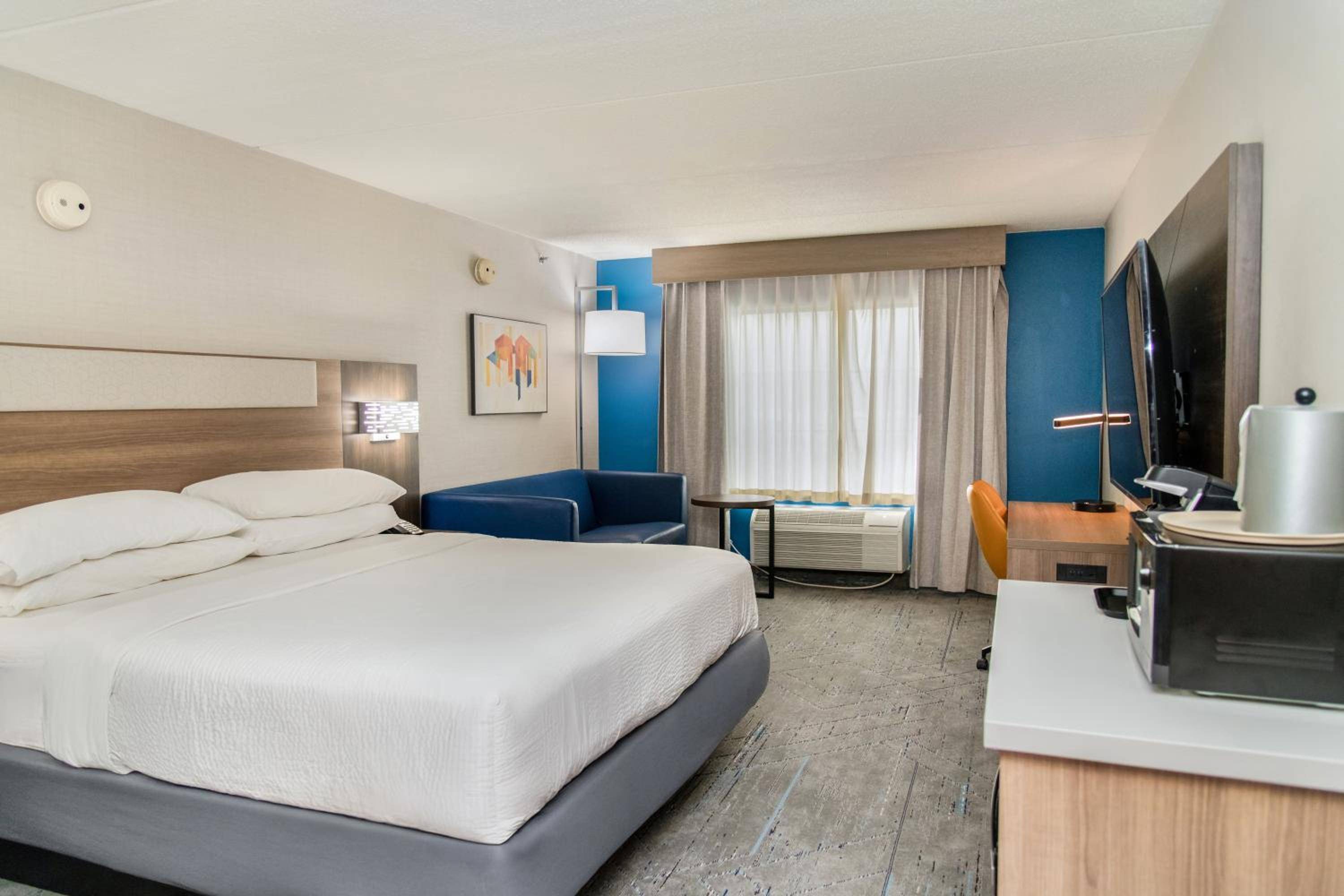 Holiday Inn Express Hotel & Suites Pittsburgh-South Side by IHG