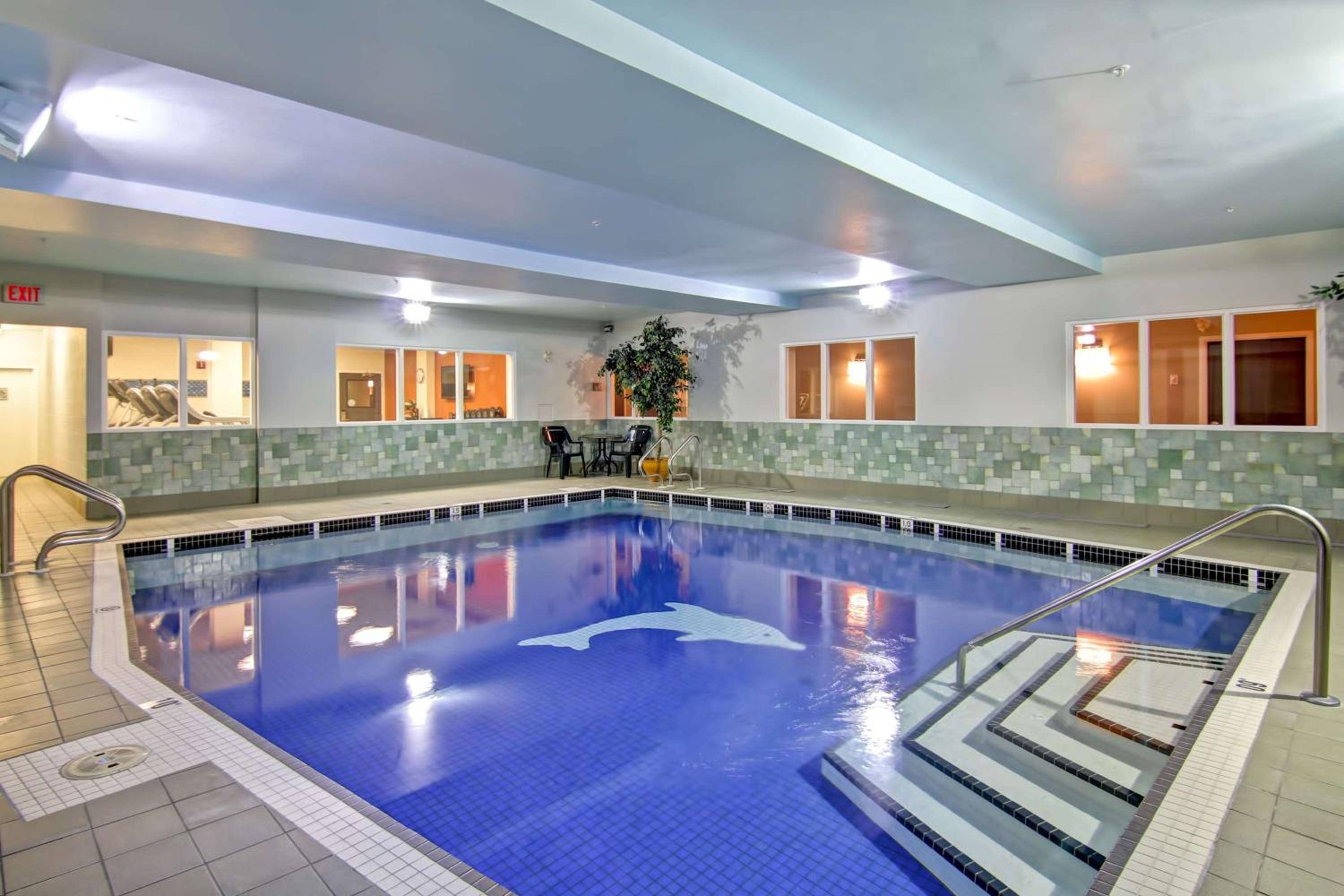 Hampton Inn & Suites by Hilton Calgary Airport