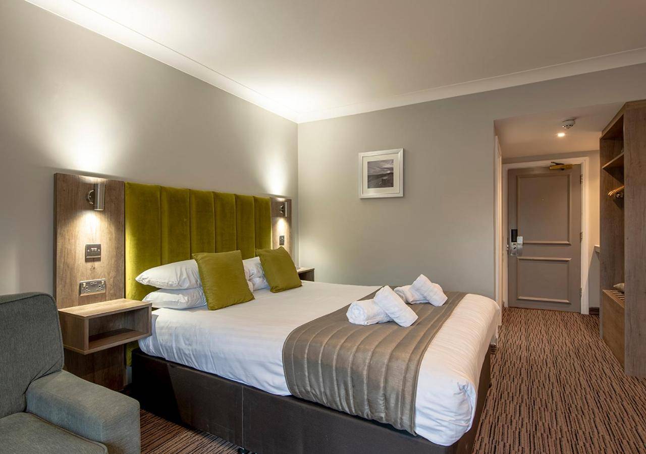 Hogs Back Hotel & Spa Nr Farnham