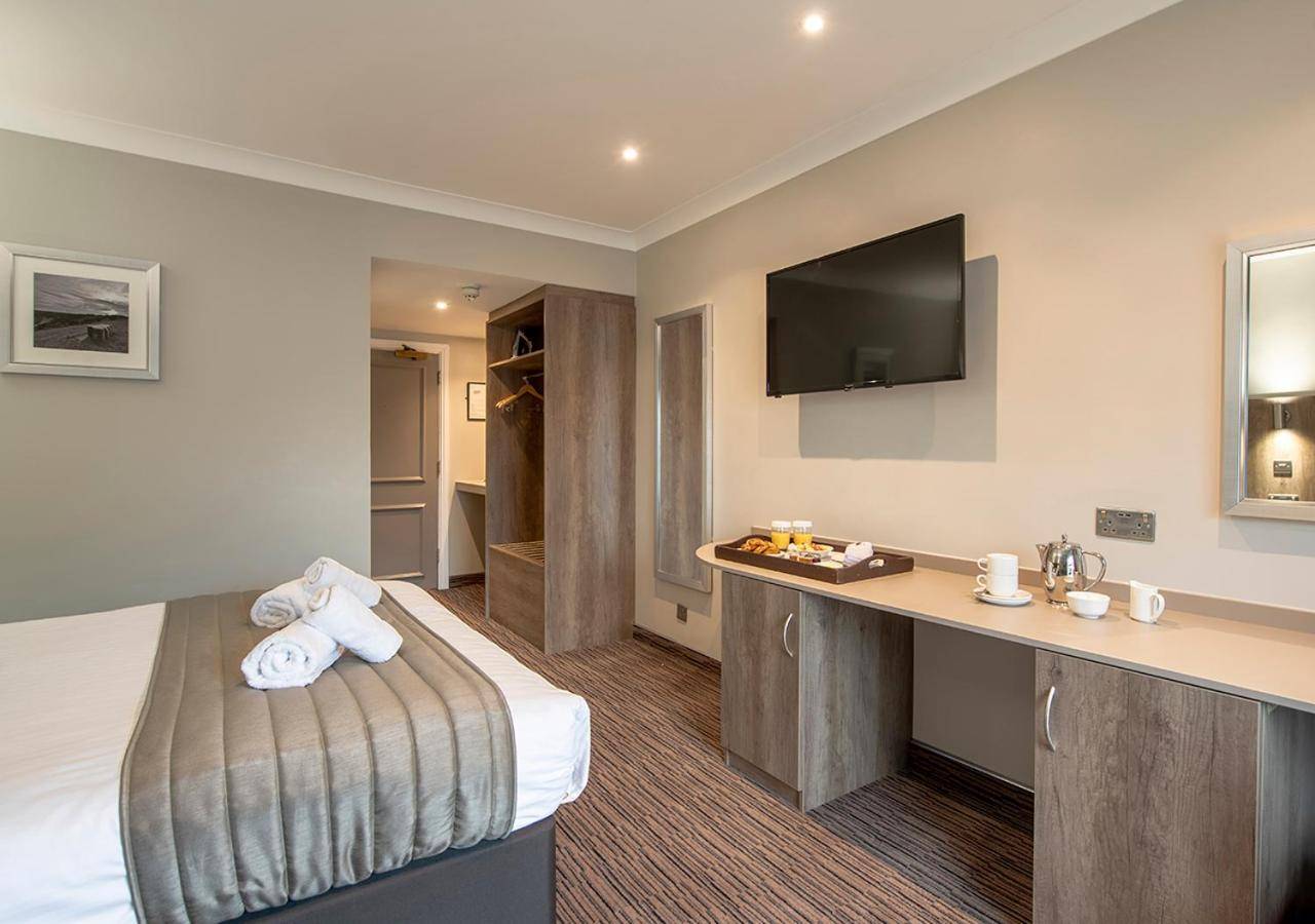 Hogs Back Hotel & Spa Nr Farnham