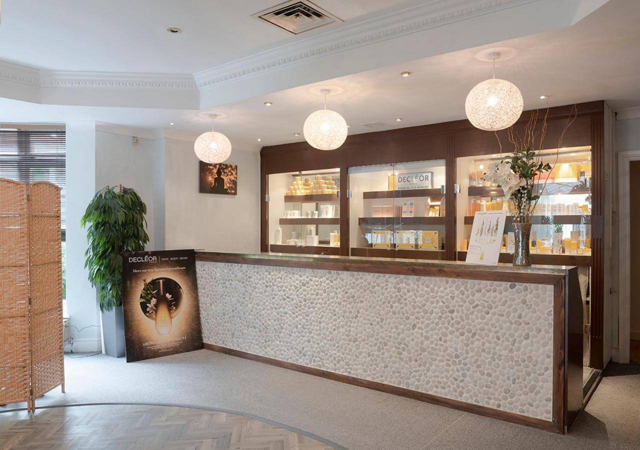 Hogs Back Hotel & Spa Nr Farnham