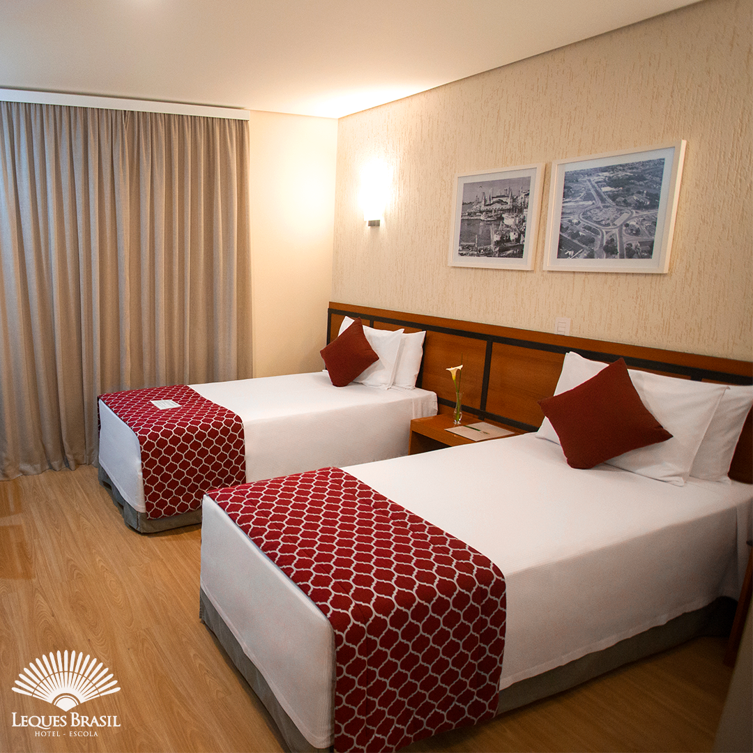 Leques Brasil Hotel Escola