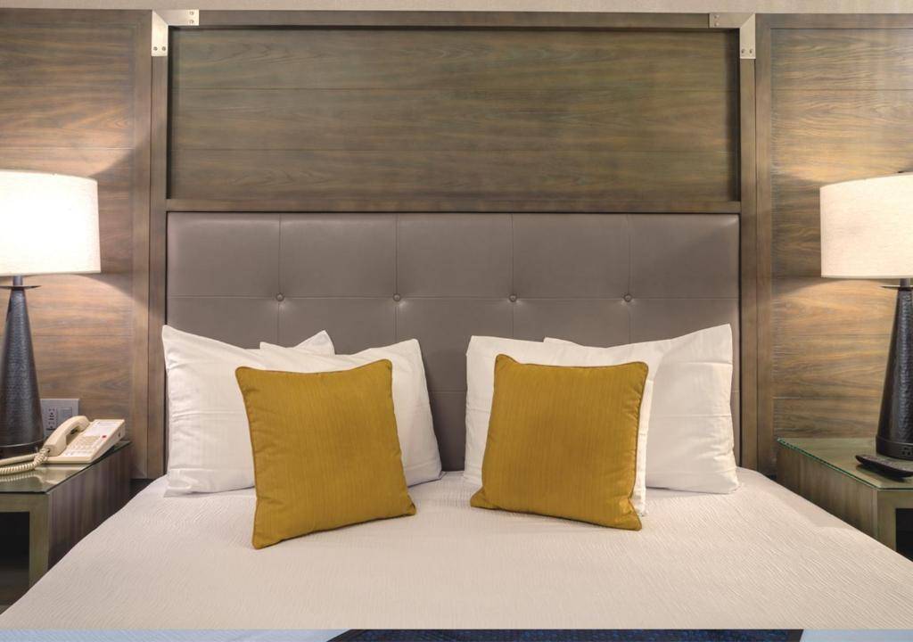 Best Western Plus Robert Treat Hotel