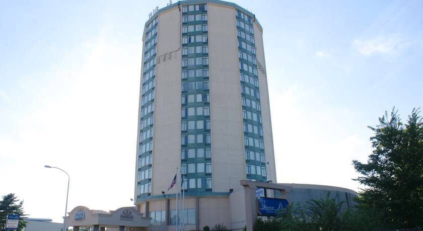 Ramada Philadelphia City Center Hotel