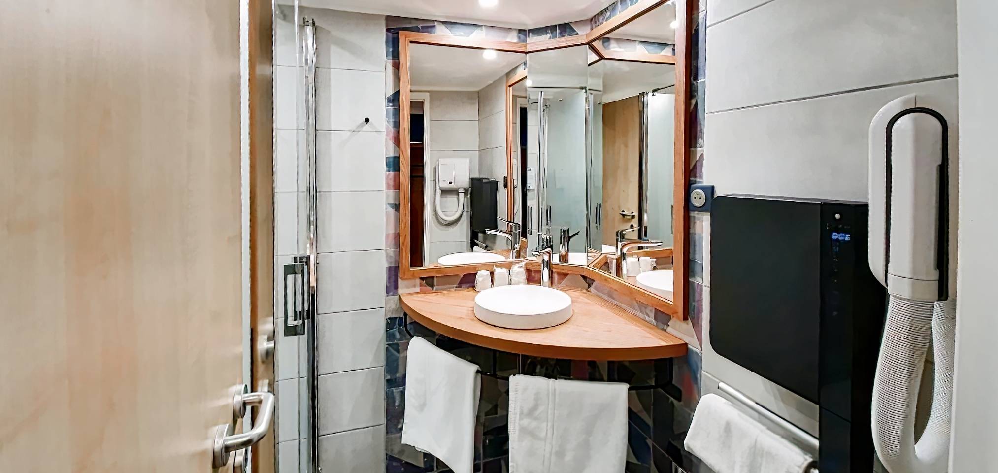 Kyriad Aix Les Milles - Plan de Campagne