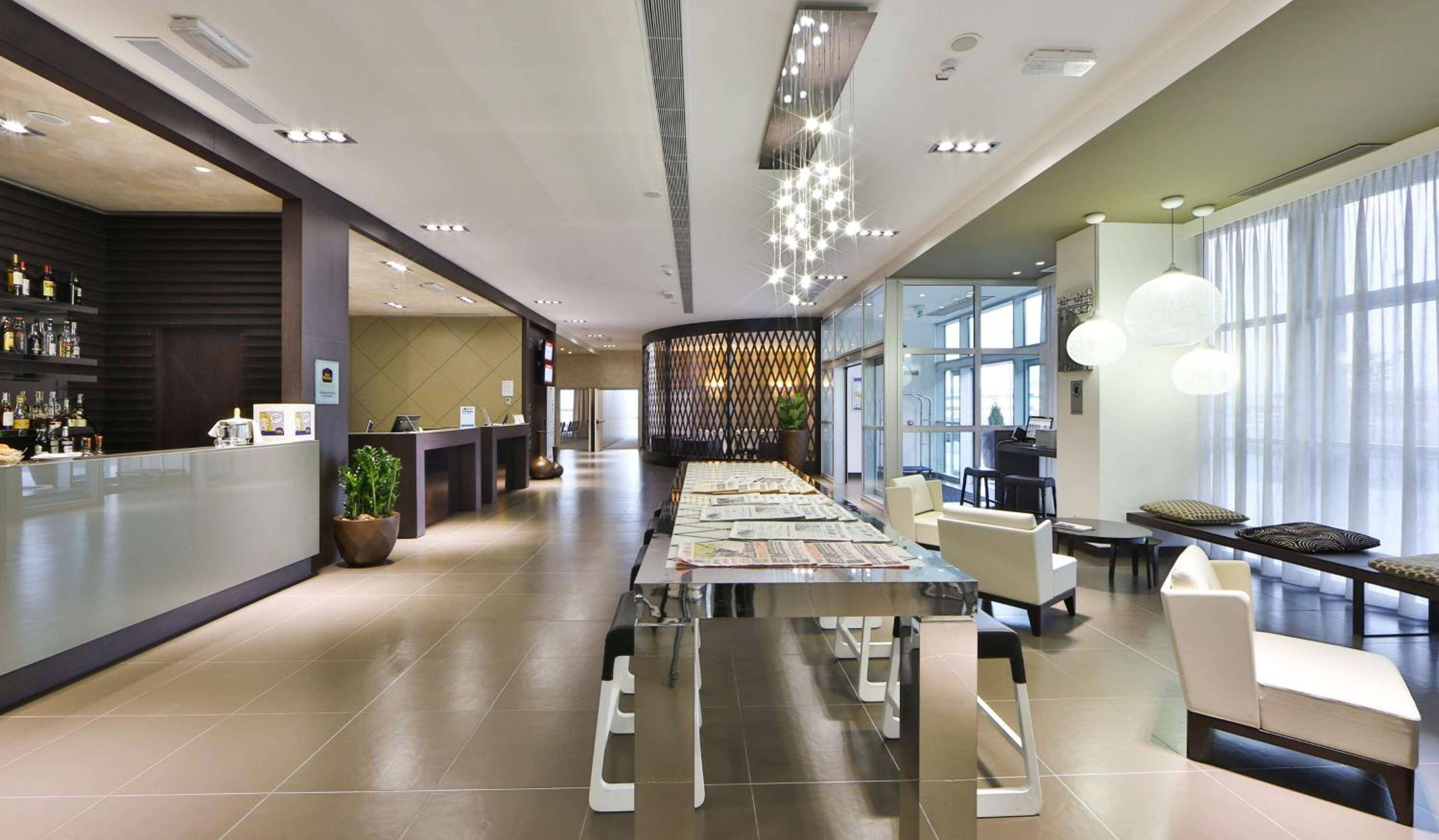 Best Western Premier Hôtel CHC Airport