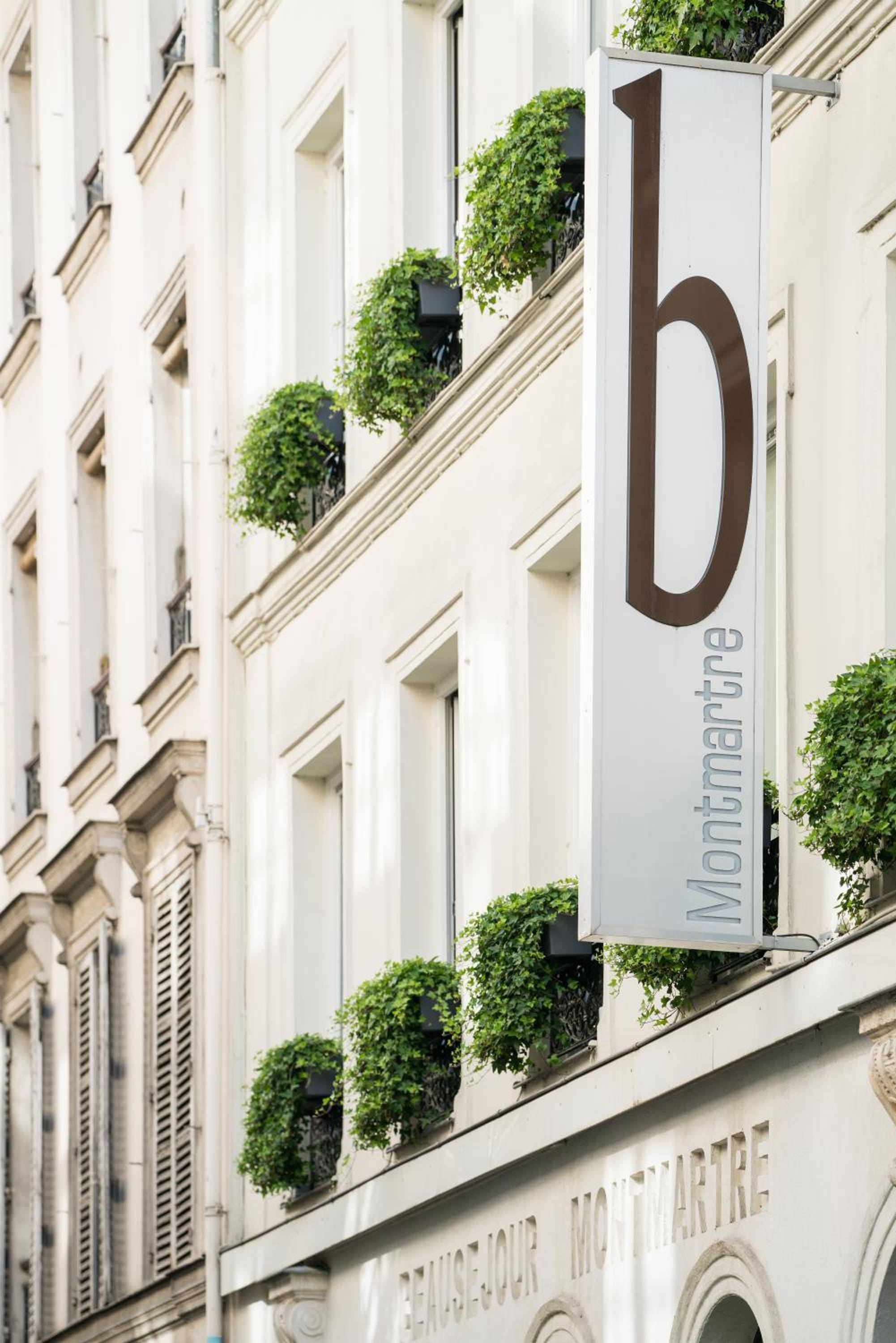 B Montmartre Hôtel