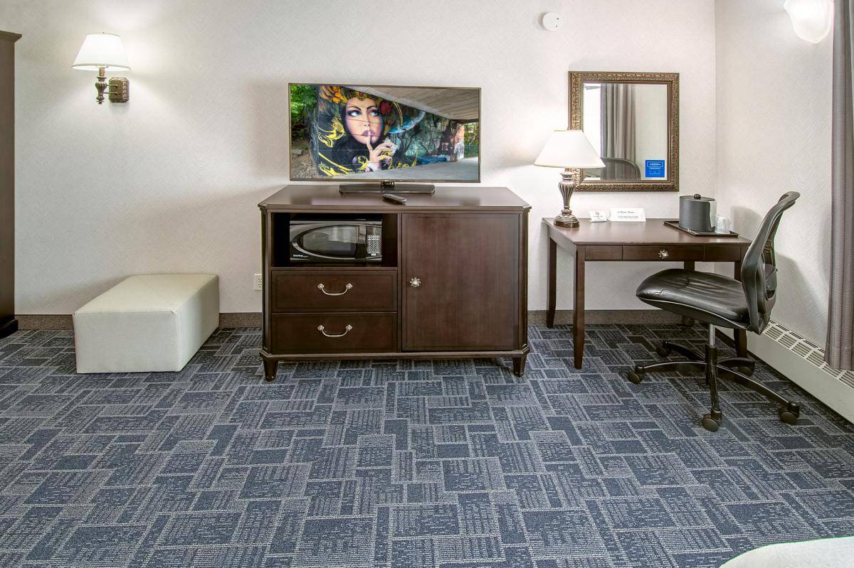 The Holland Hotel / Jersey City