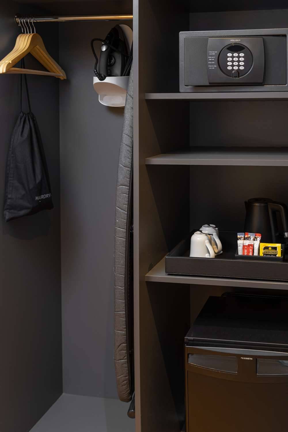 Hilton London Gatwick Airport