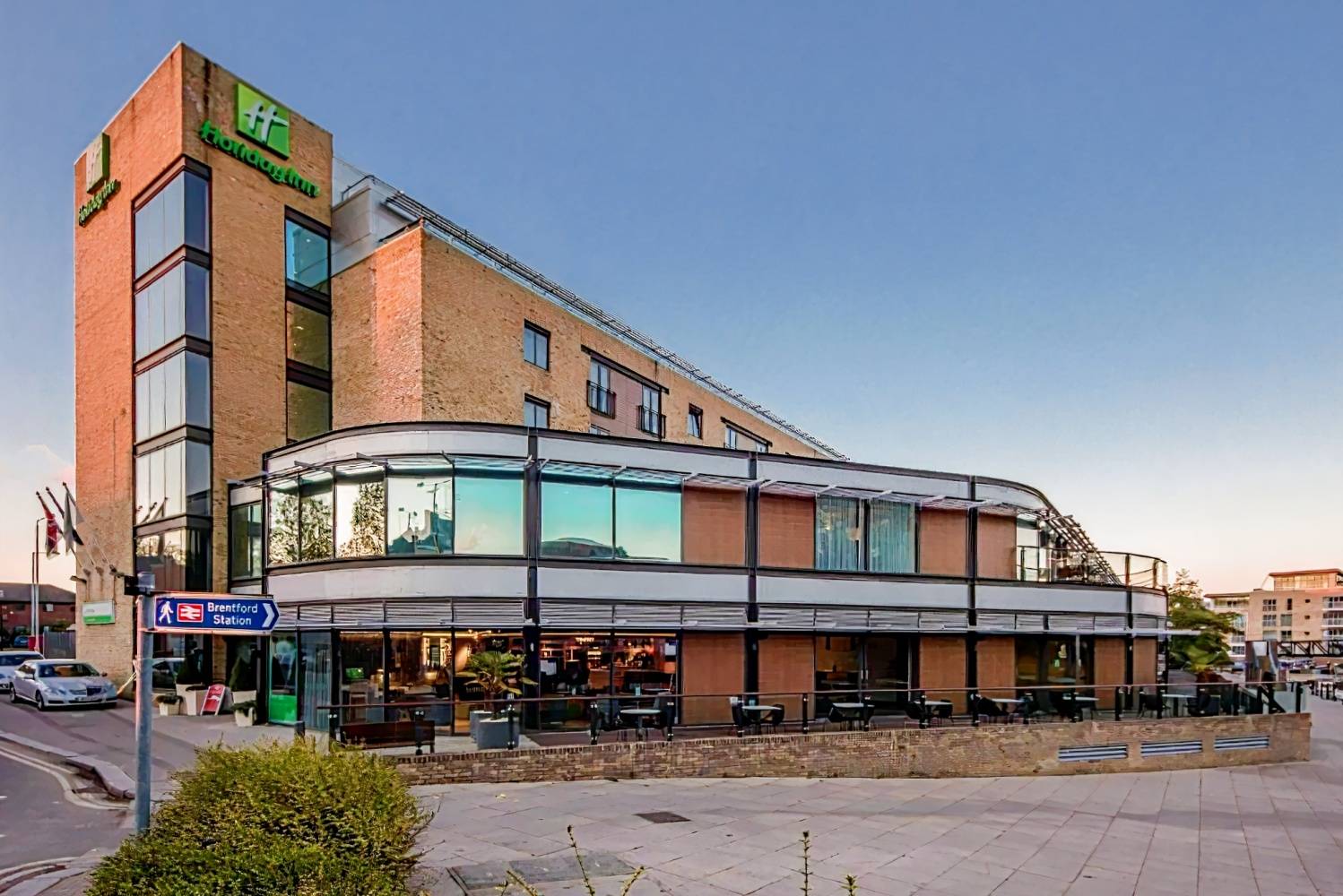 Holiday Inn London Brentford Lock