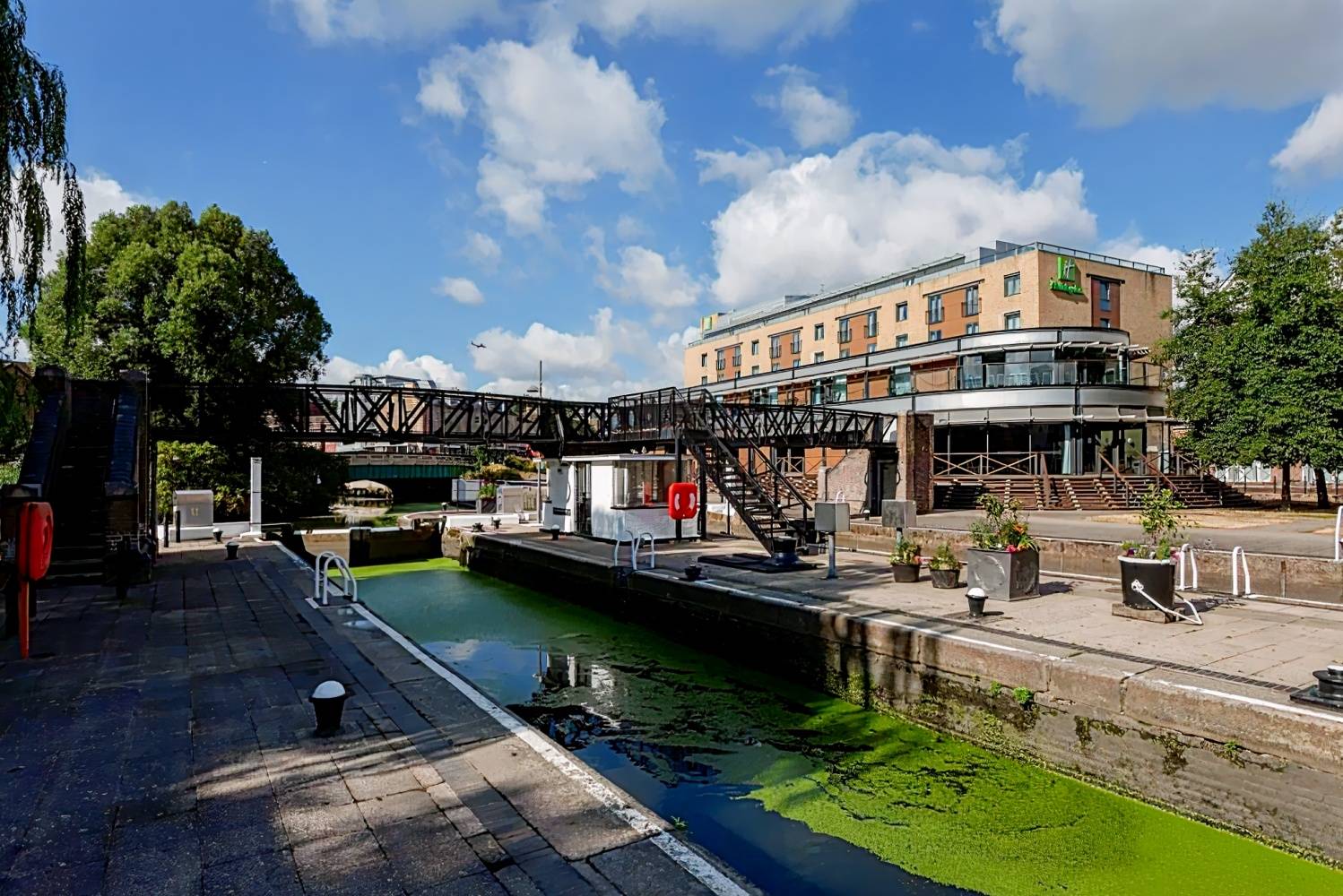 Holiday Inn London Brentford Lock