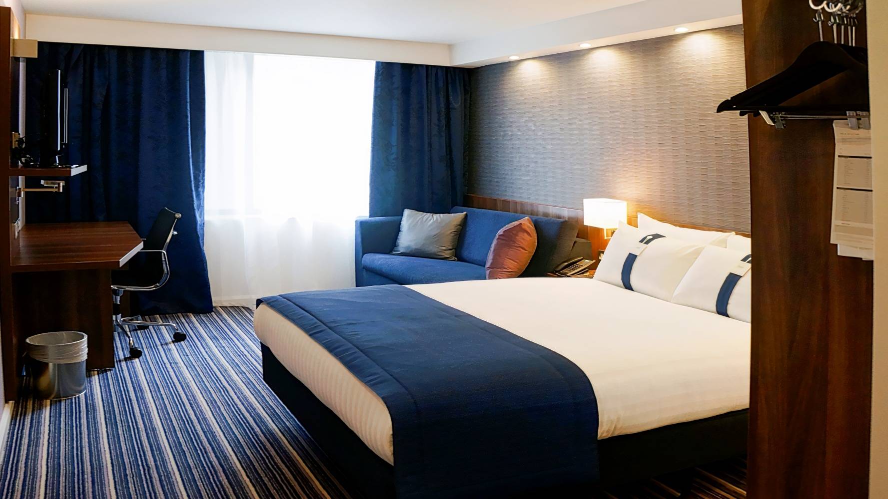 Holiday Inn Express London Earls Court