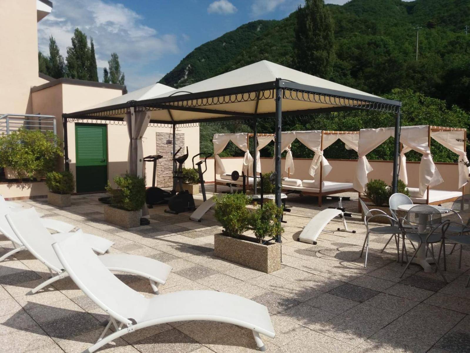 Guesia Village Hotel & Spa