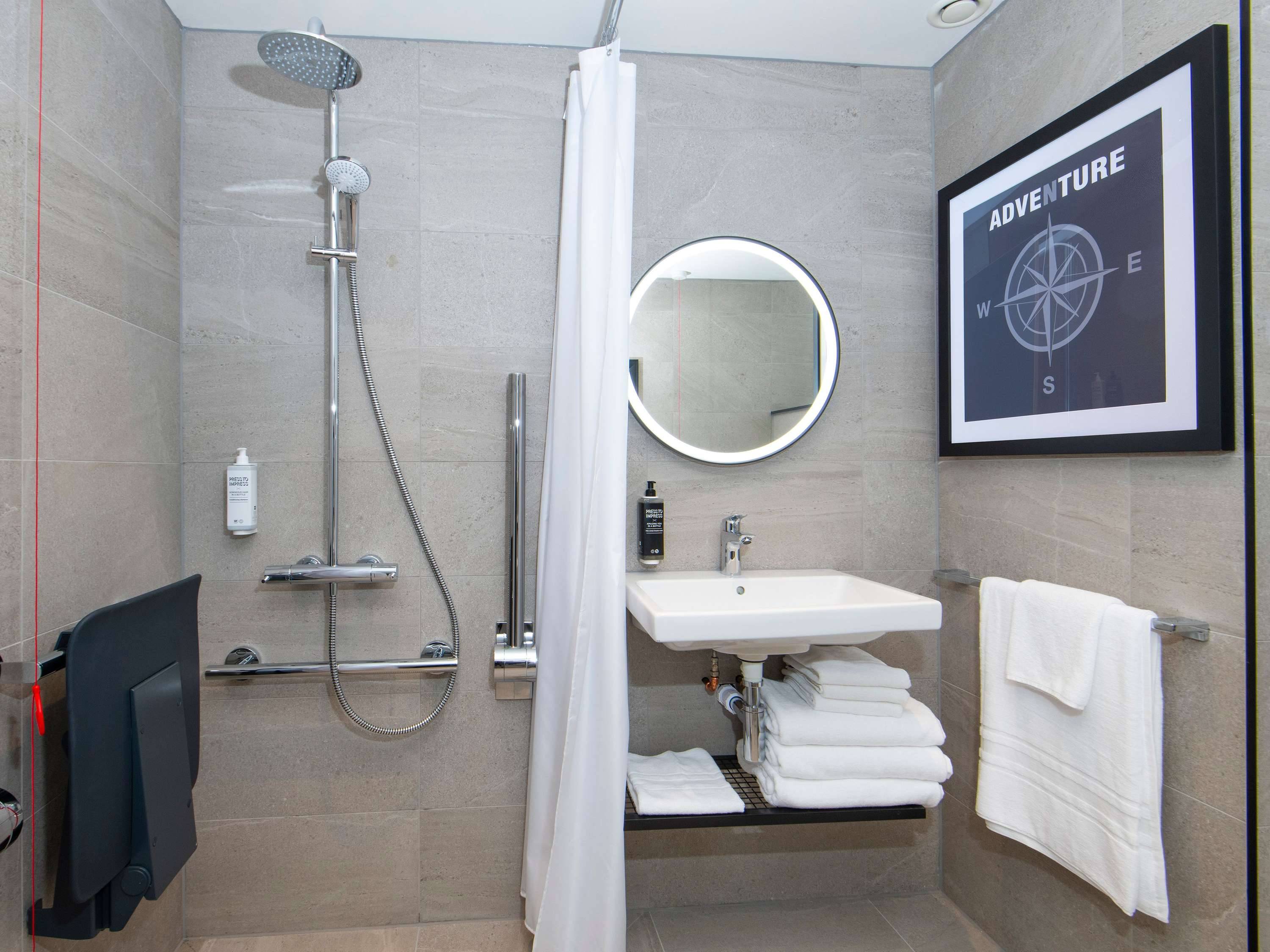 ibis Styles London Gatwick Airport