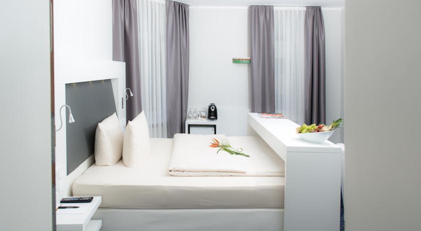 Clarion Collection Frankfurt Central Station