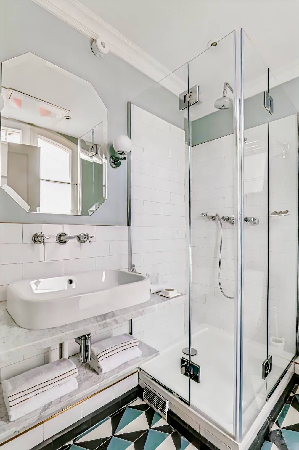 Grand Pigalle Hôtel