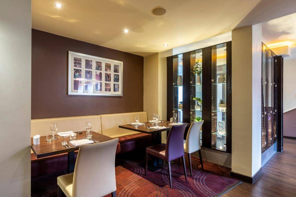 Gloucester Robinswood Hotel, Signature Collection By Best Western