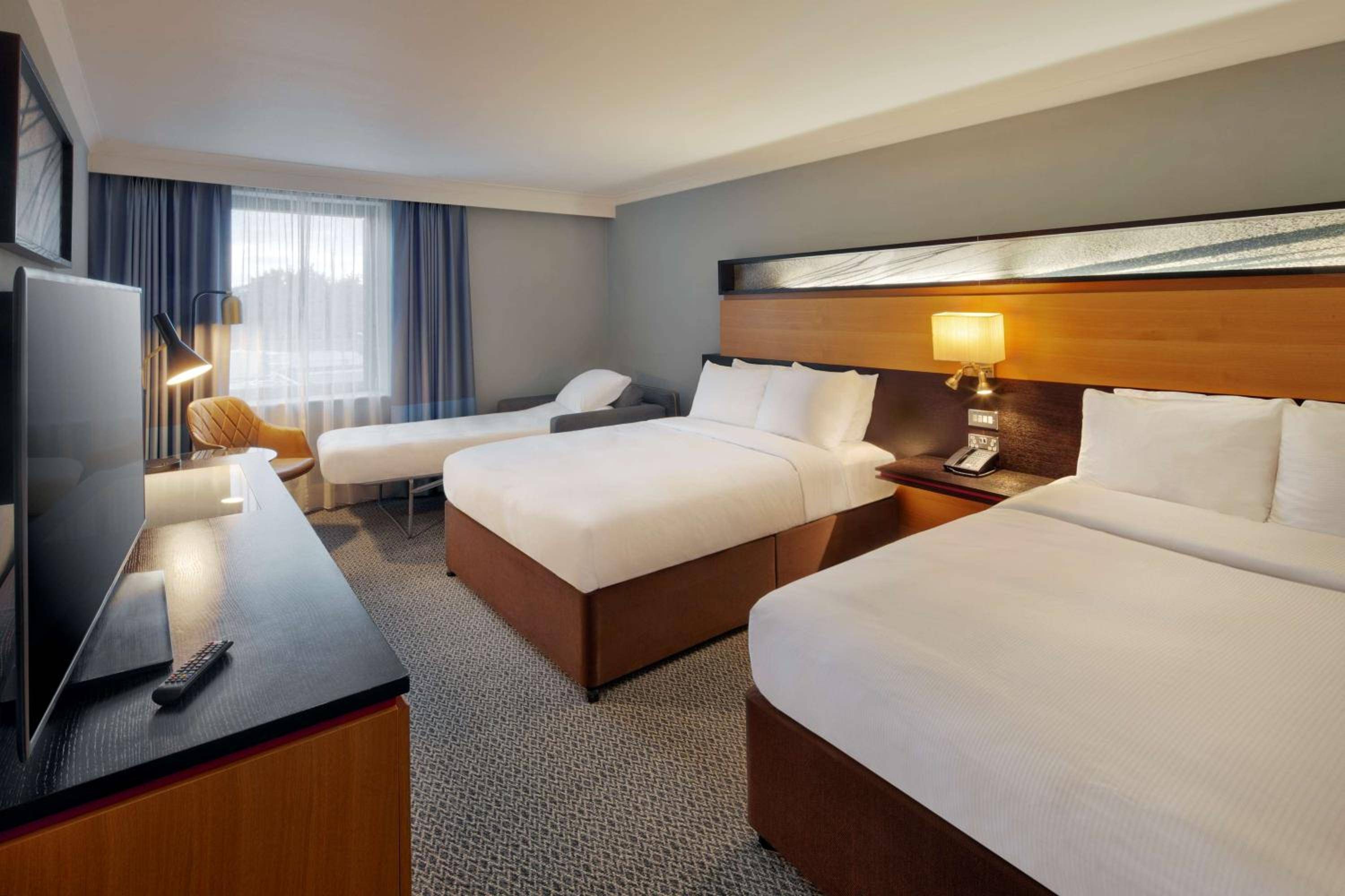 DoubleTree by Hilton Manchester Airport